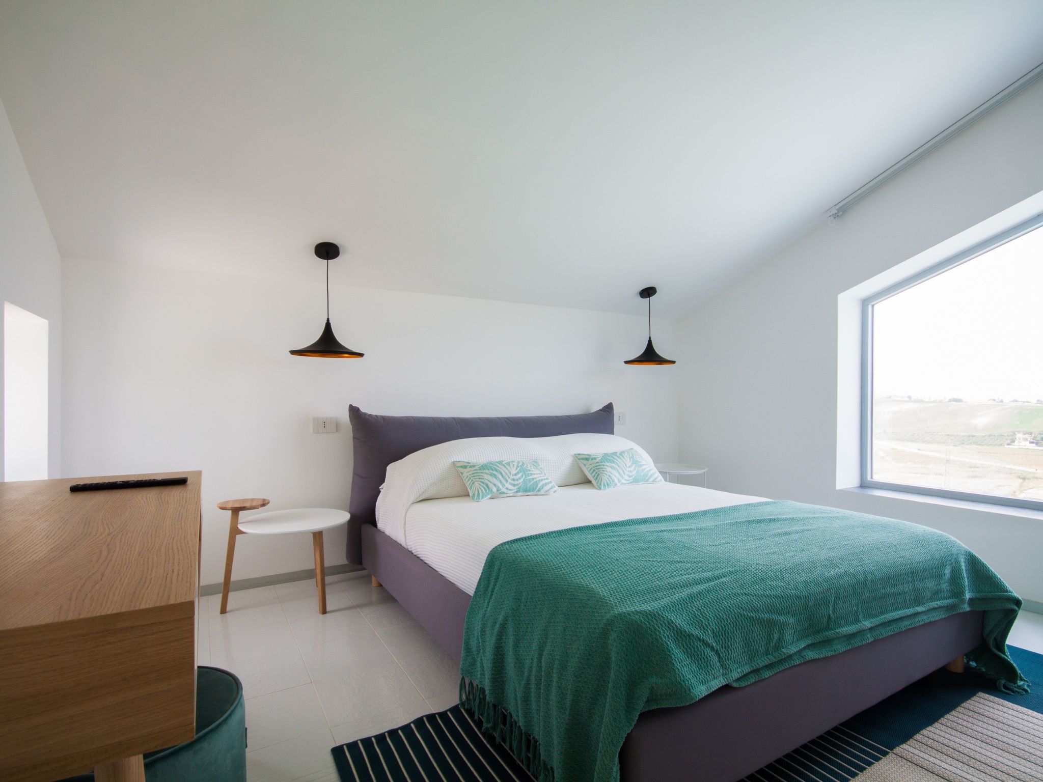 Weiße Luxusvilla-Dedans