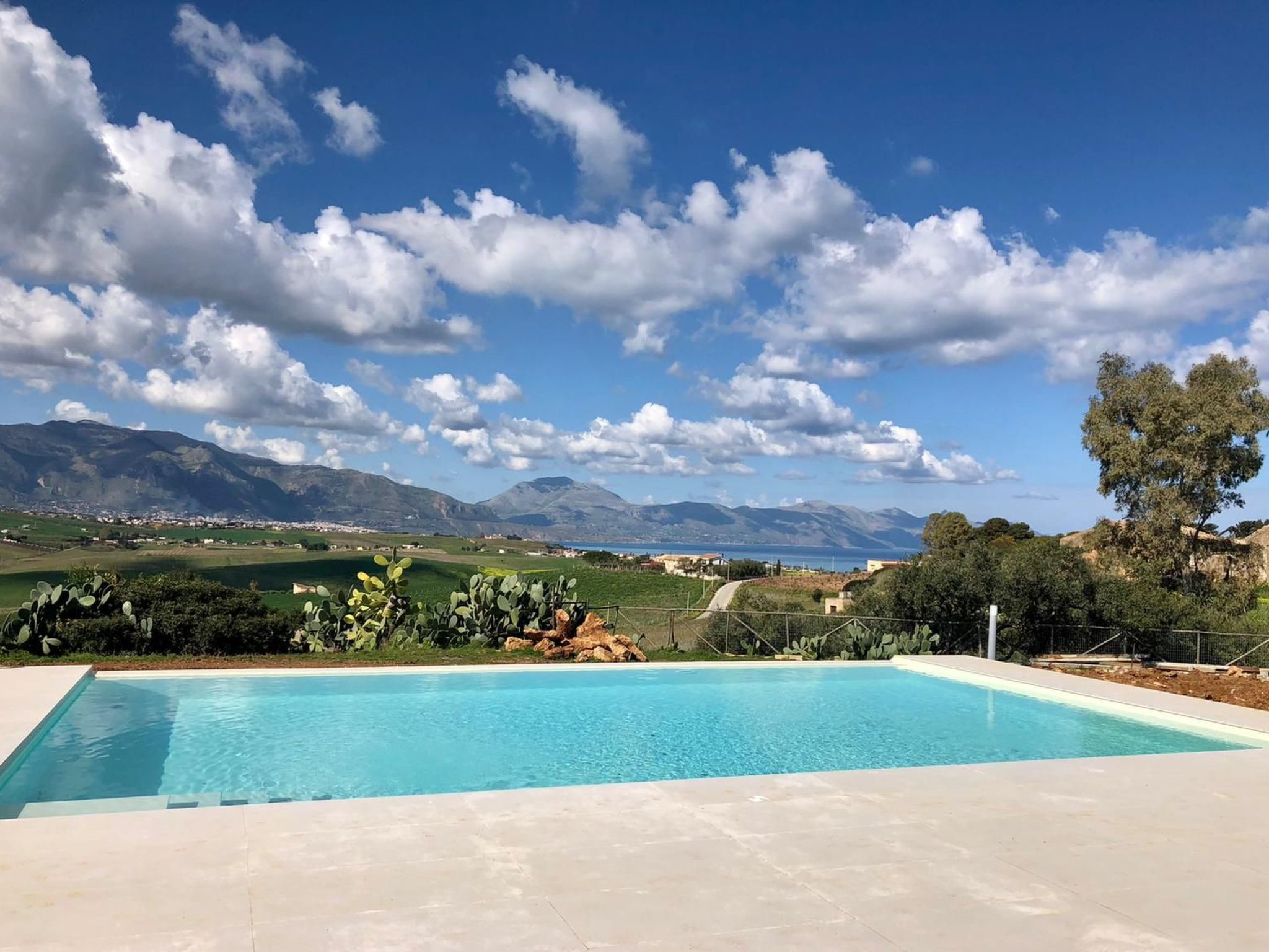 In Partinico mit Privatem Pool-Binnen