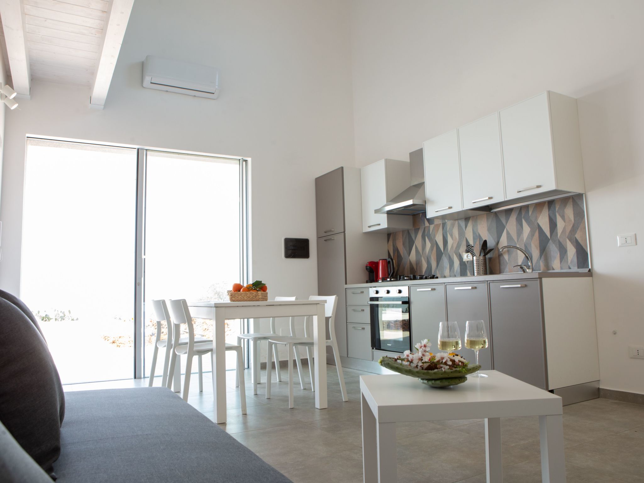 In Partinico mit Privatem Pool-Binnen