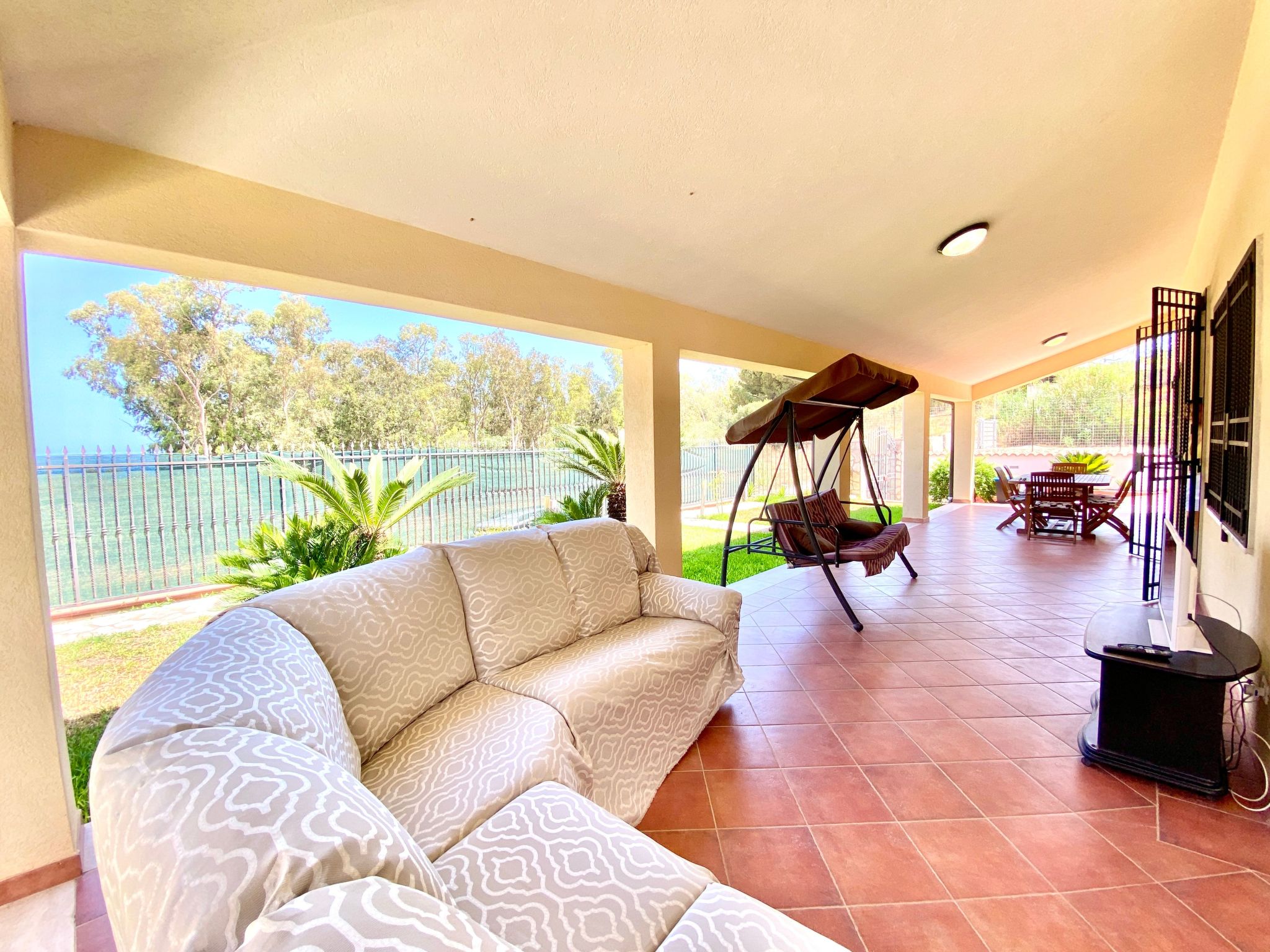 Villa Grace, Strand 200 m entfernt-Image-tags.info