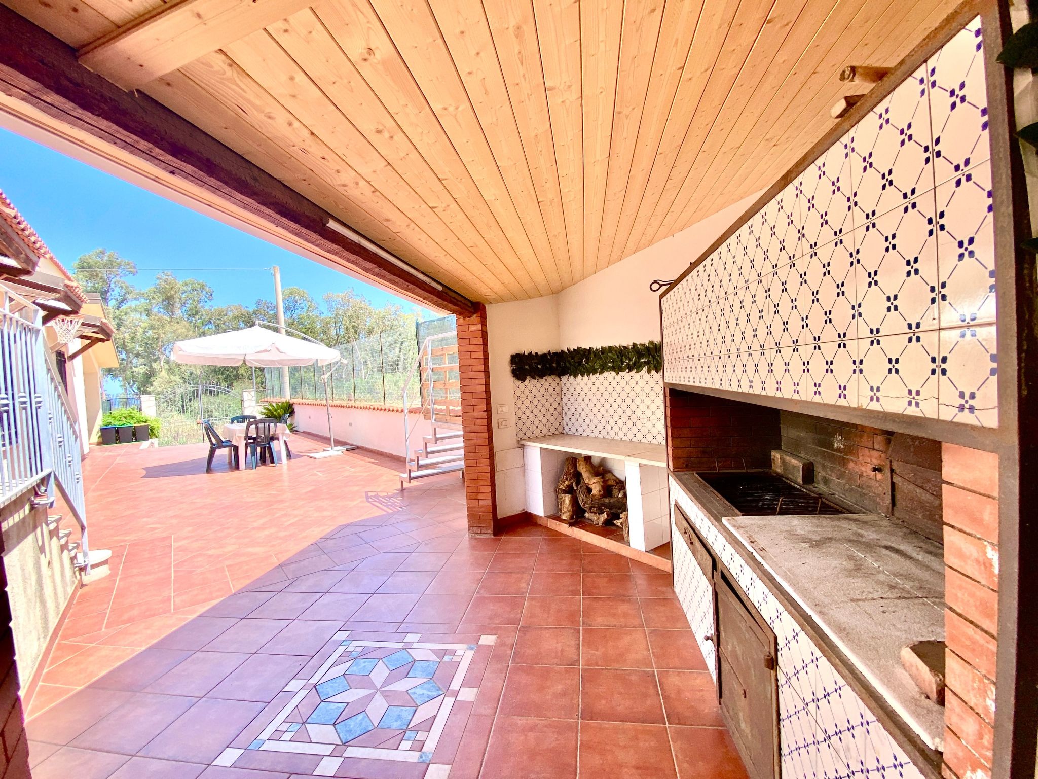 Villa Grace, Strand 200 m entfernt-Image-tags.info