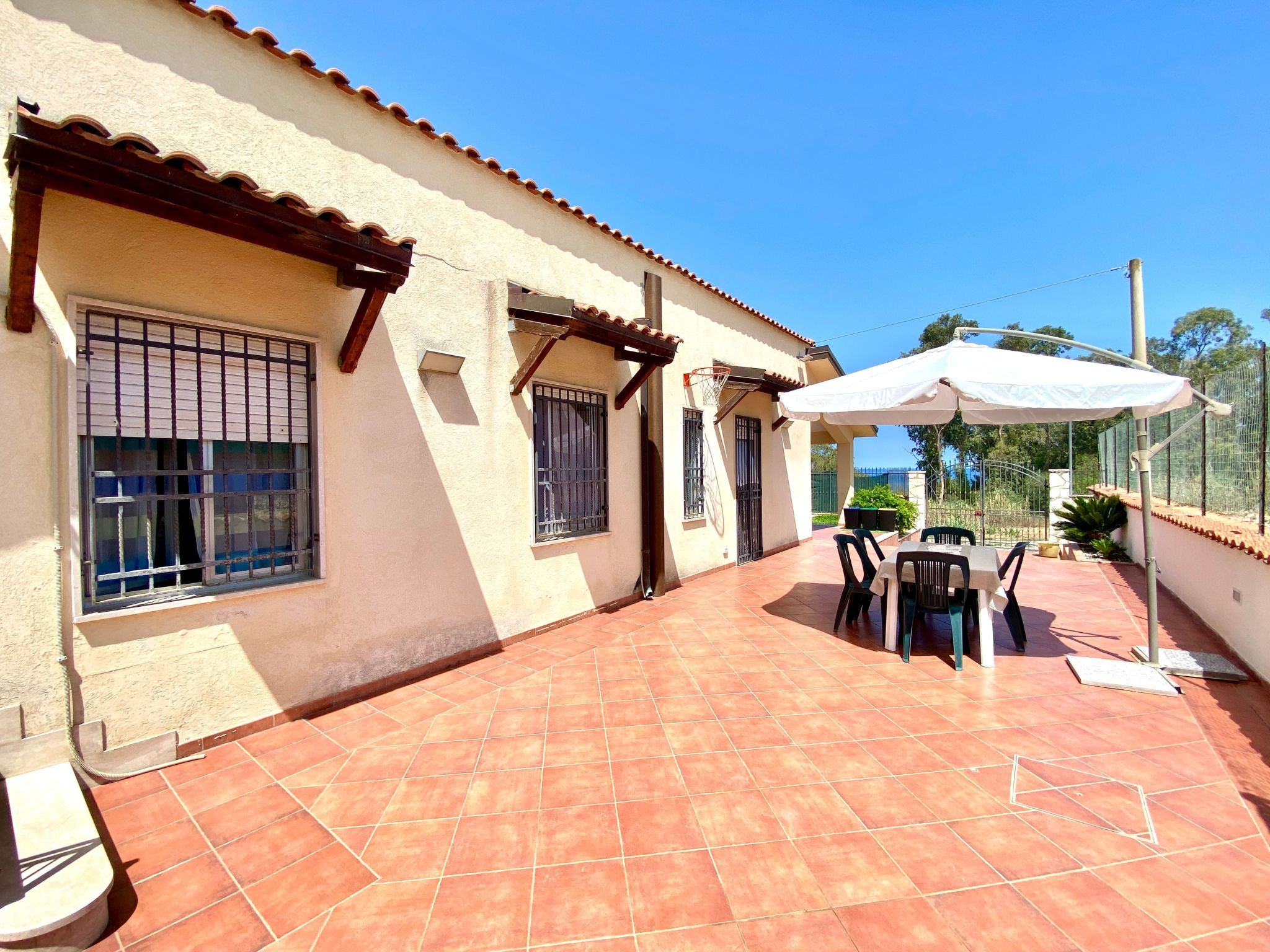 Villa Grace, Strand 200 m entfernt-Image-tags.info