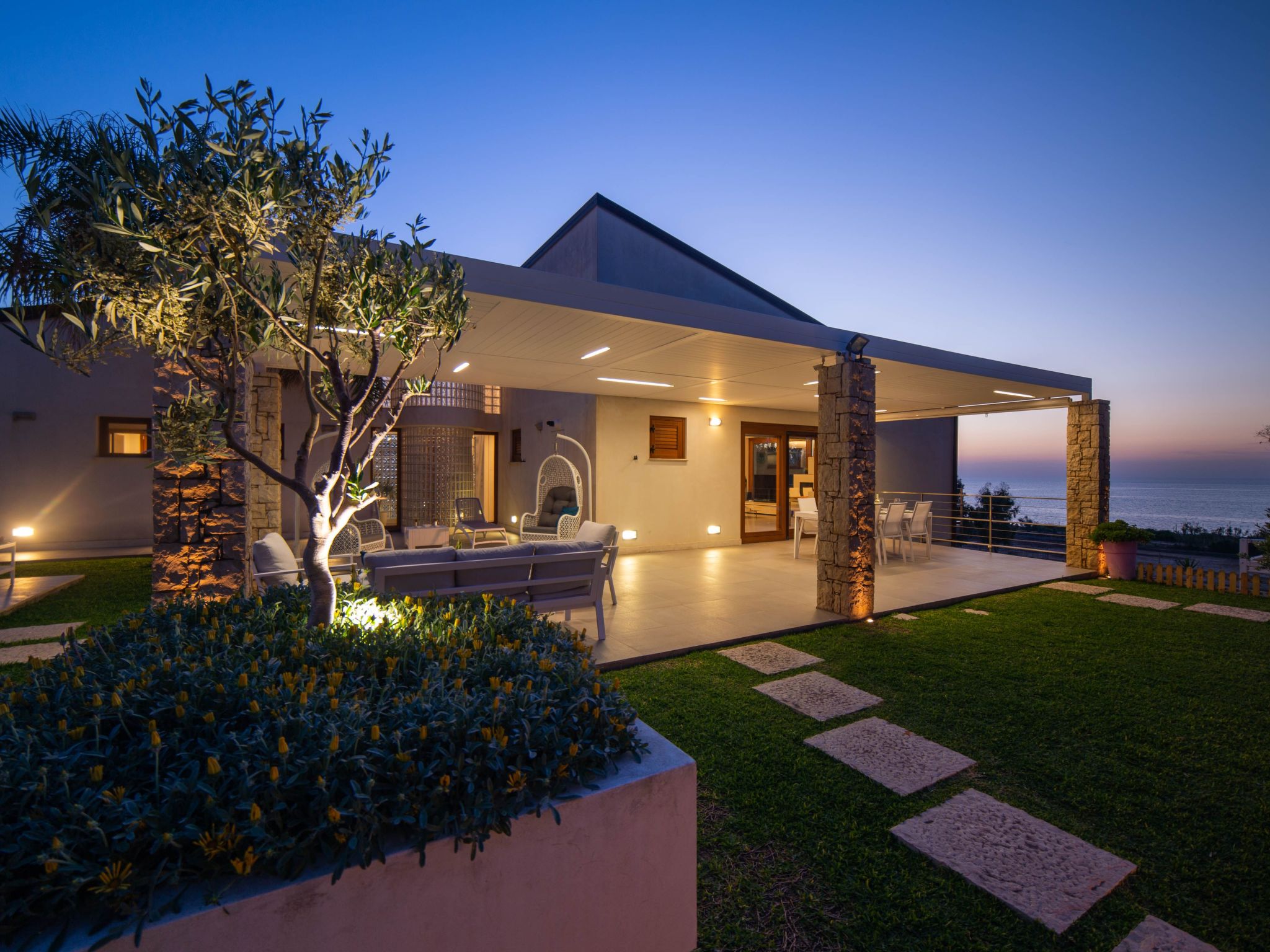 Villa in Sizilien am Meer mit beheiztem Pool-Dedans