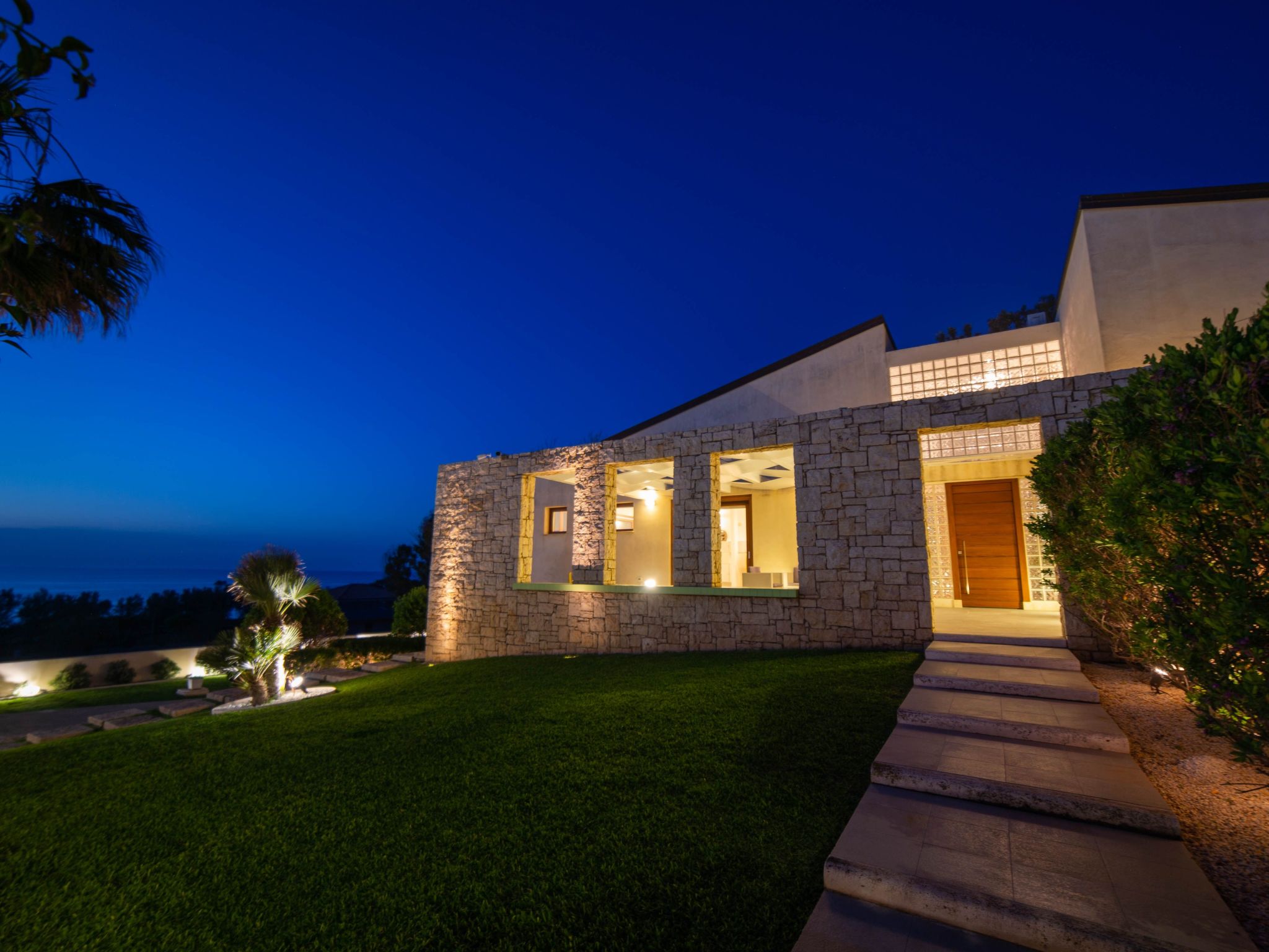 Villa in Sizilien am Meer mit beheiztem Pool-Dedans