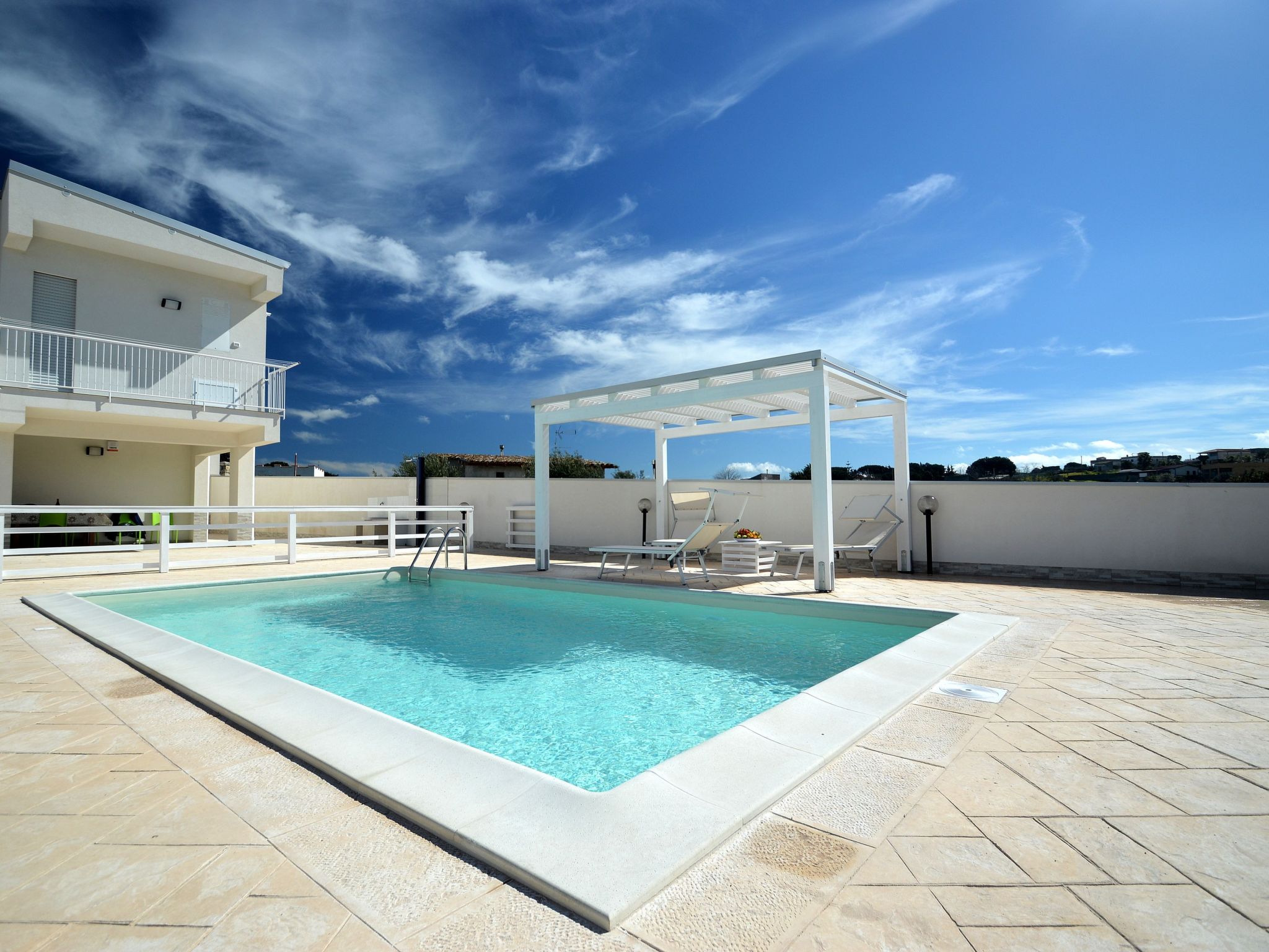 Chalet mit privatem Pool 8 Plätze klimatisiert Parkplatz bbq-Image-tags.info