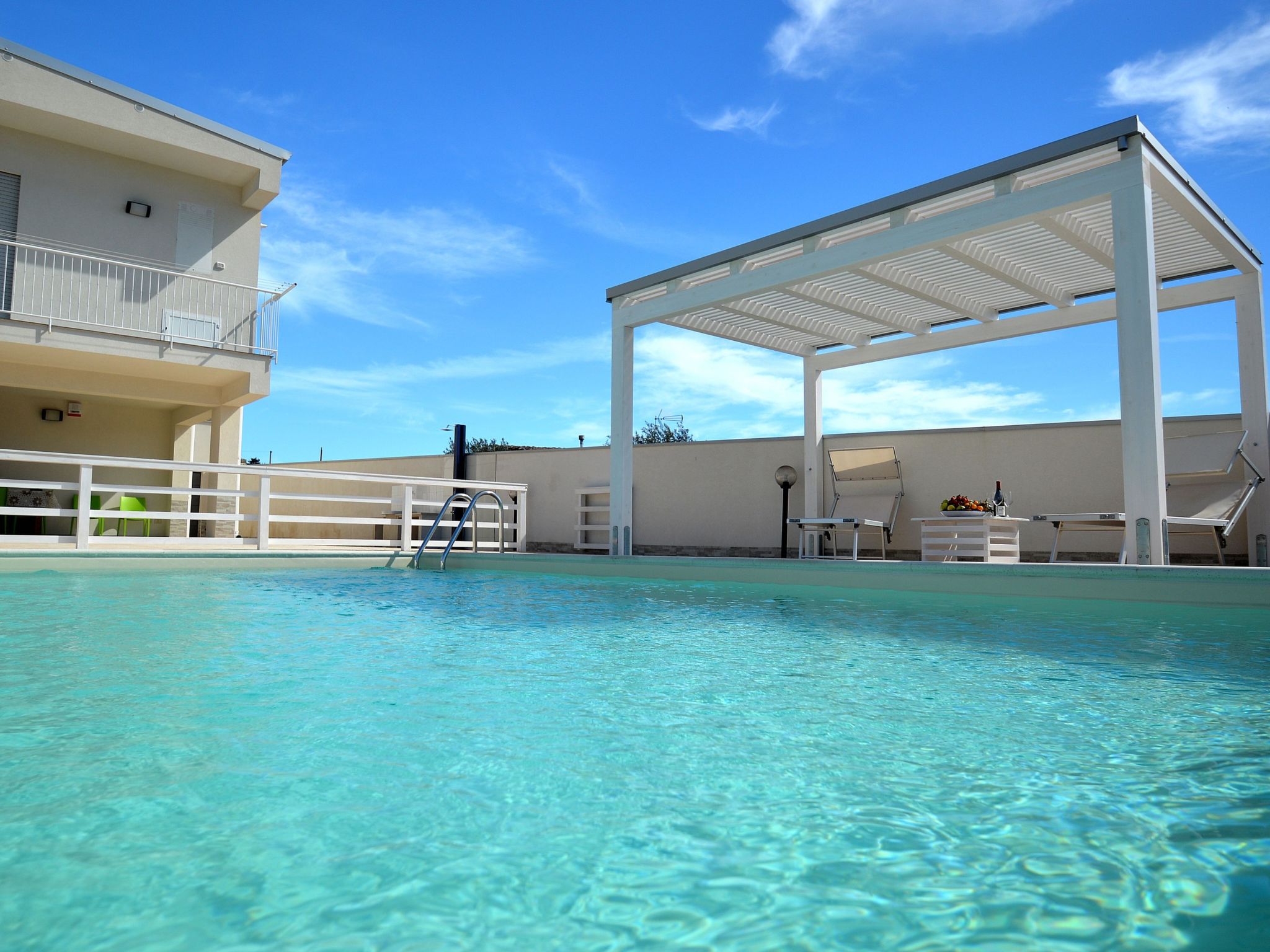 Chalet mit privatem Pool 8 Plätze klimatisiert Parkplatz bbq-Image-tags.info