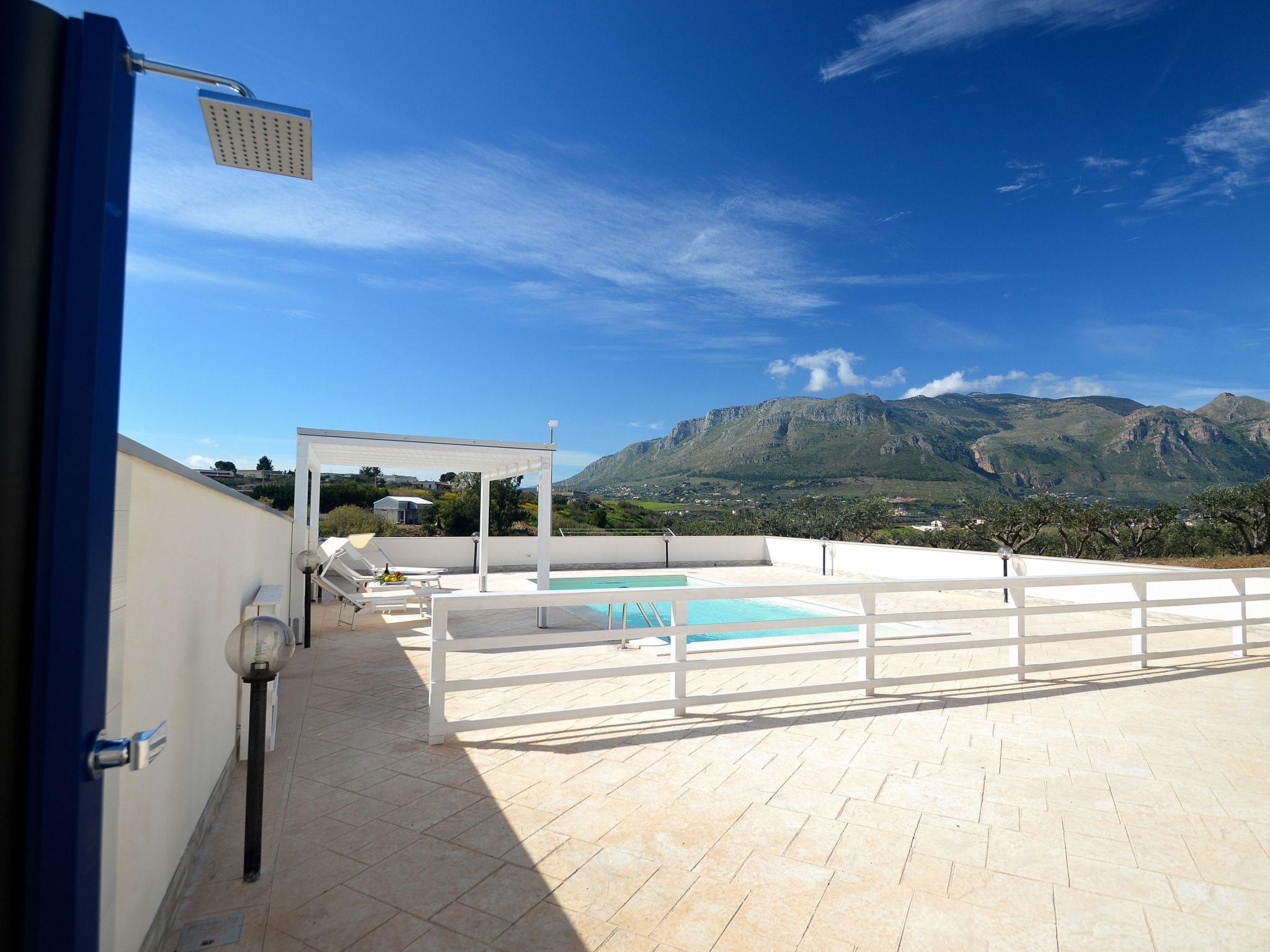 Chalet mit privatem Pool 8 Plätze klimatisiert Parkplatz bbq-Image-tags.info