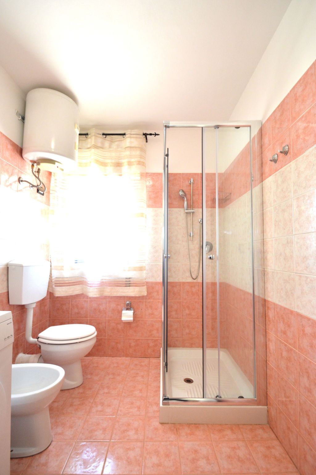 Chalet mit privatem Pool 8 Plätze klimatisiert Parkplatz bbq-Image-tags.info