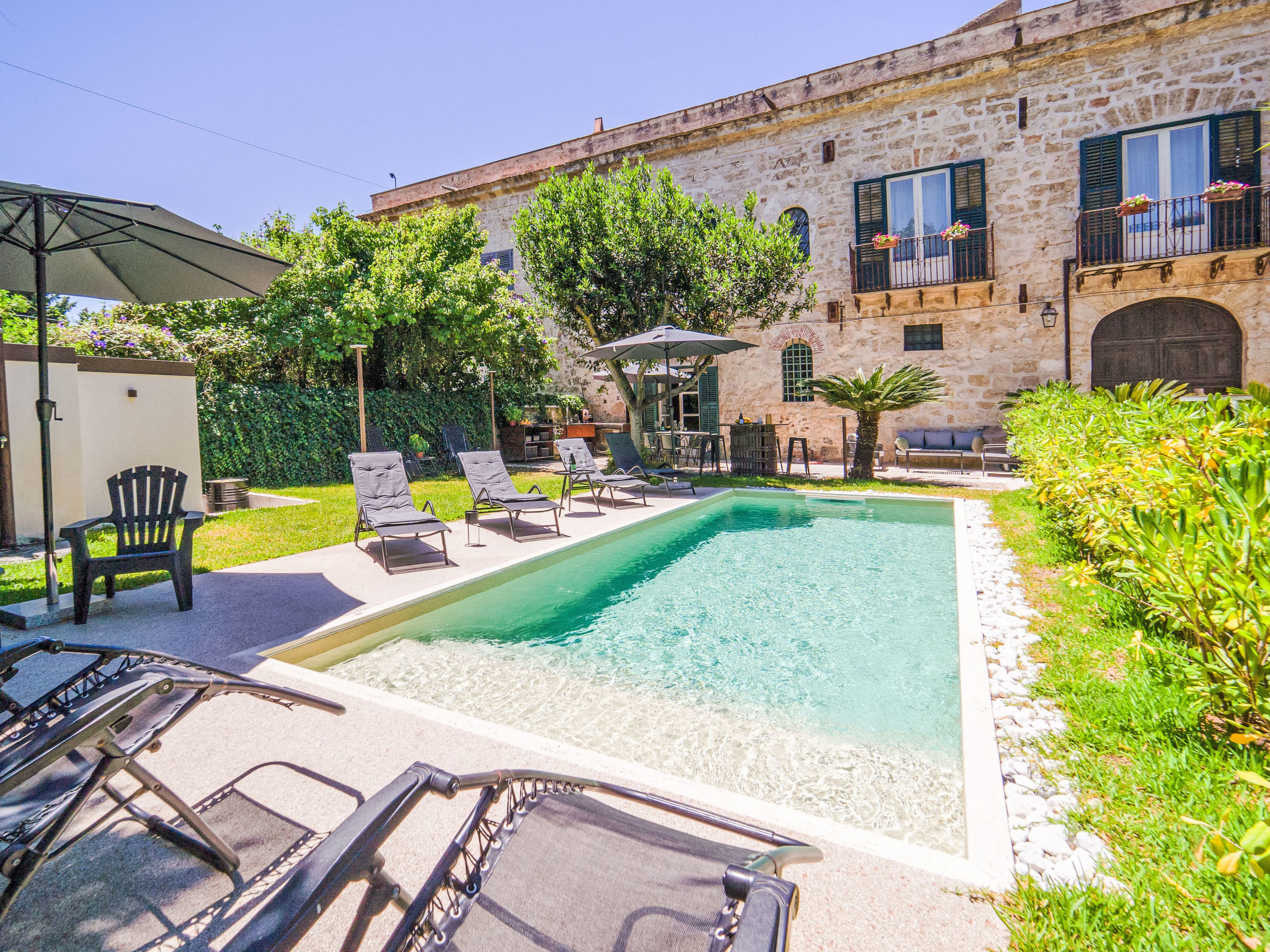 Mamma Segesta — Pool Outdoor (5 of 54)