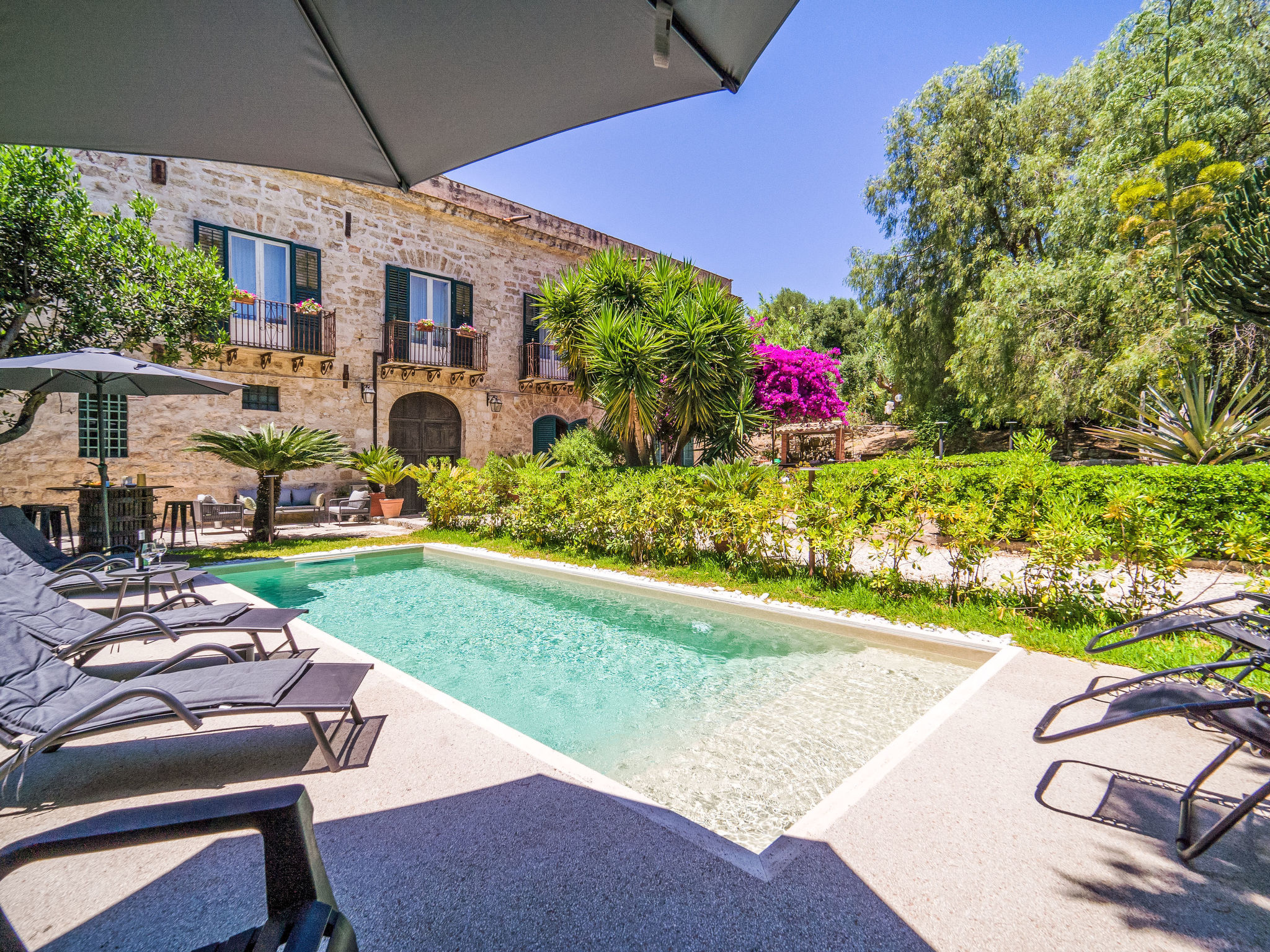Mamma Segesta — Pool Outdoor (3 of 54)