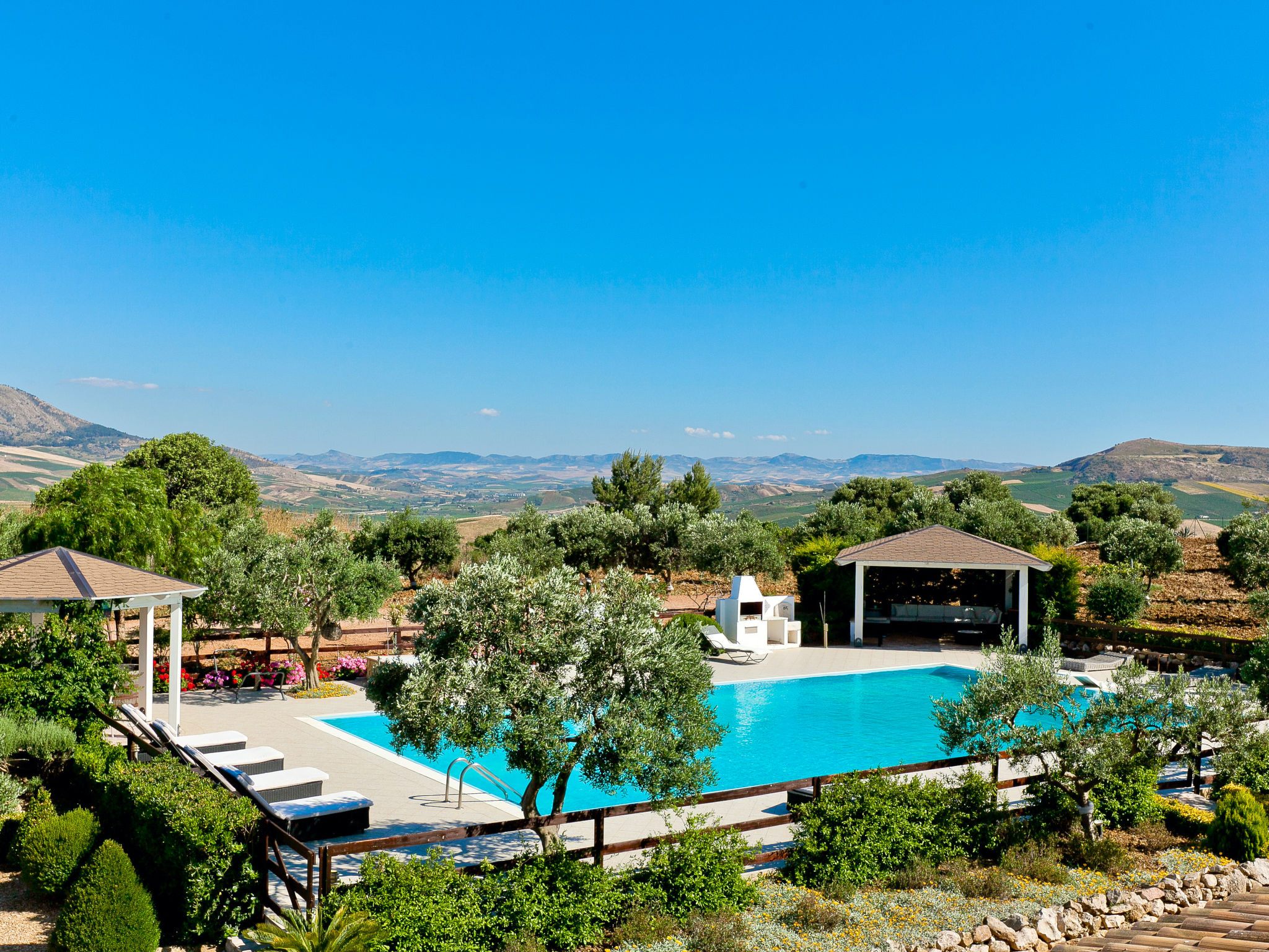 Tenute Aversa — Pool Outdoor (3 of 30)