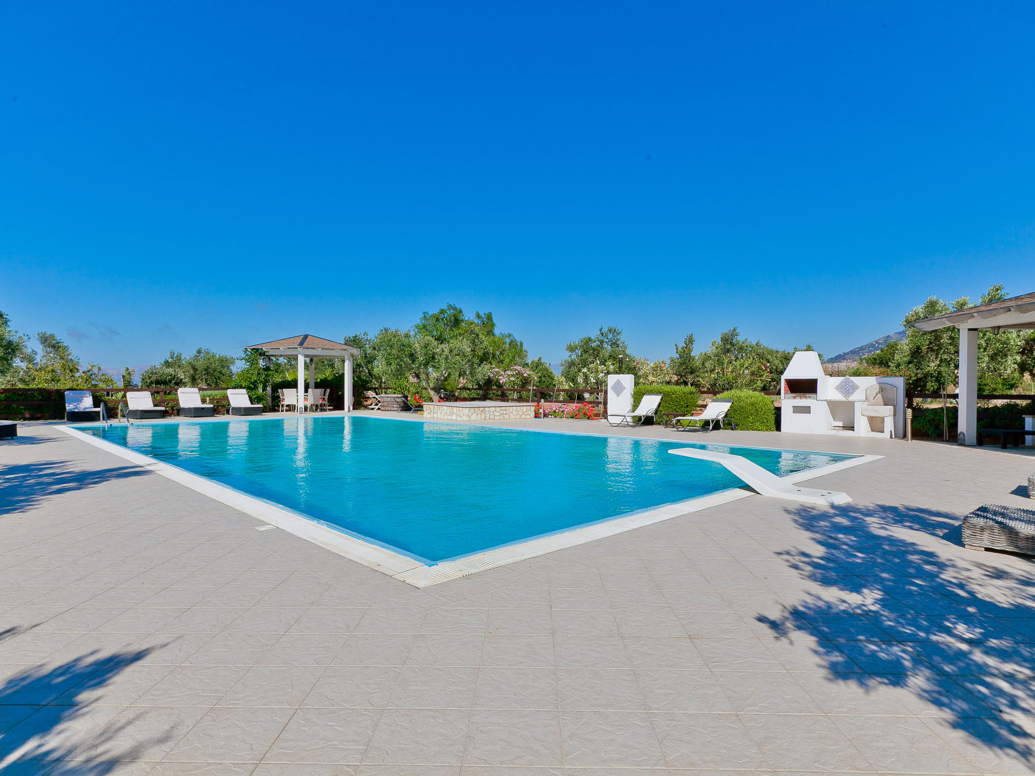 Tenute Aversa — Pool Outdoor (2 of 30)