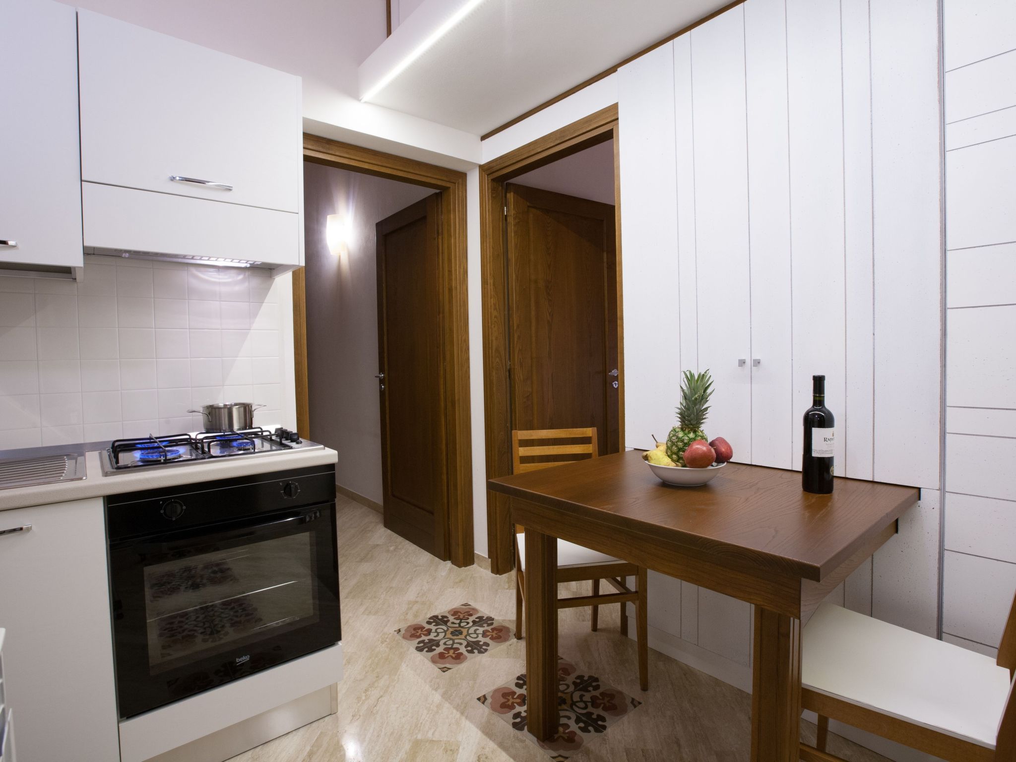 Uhrenterrasse-Inside