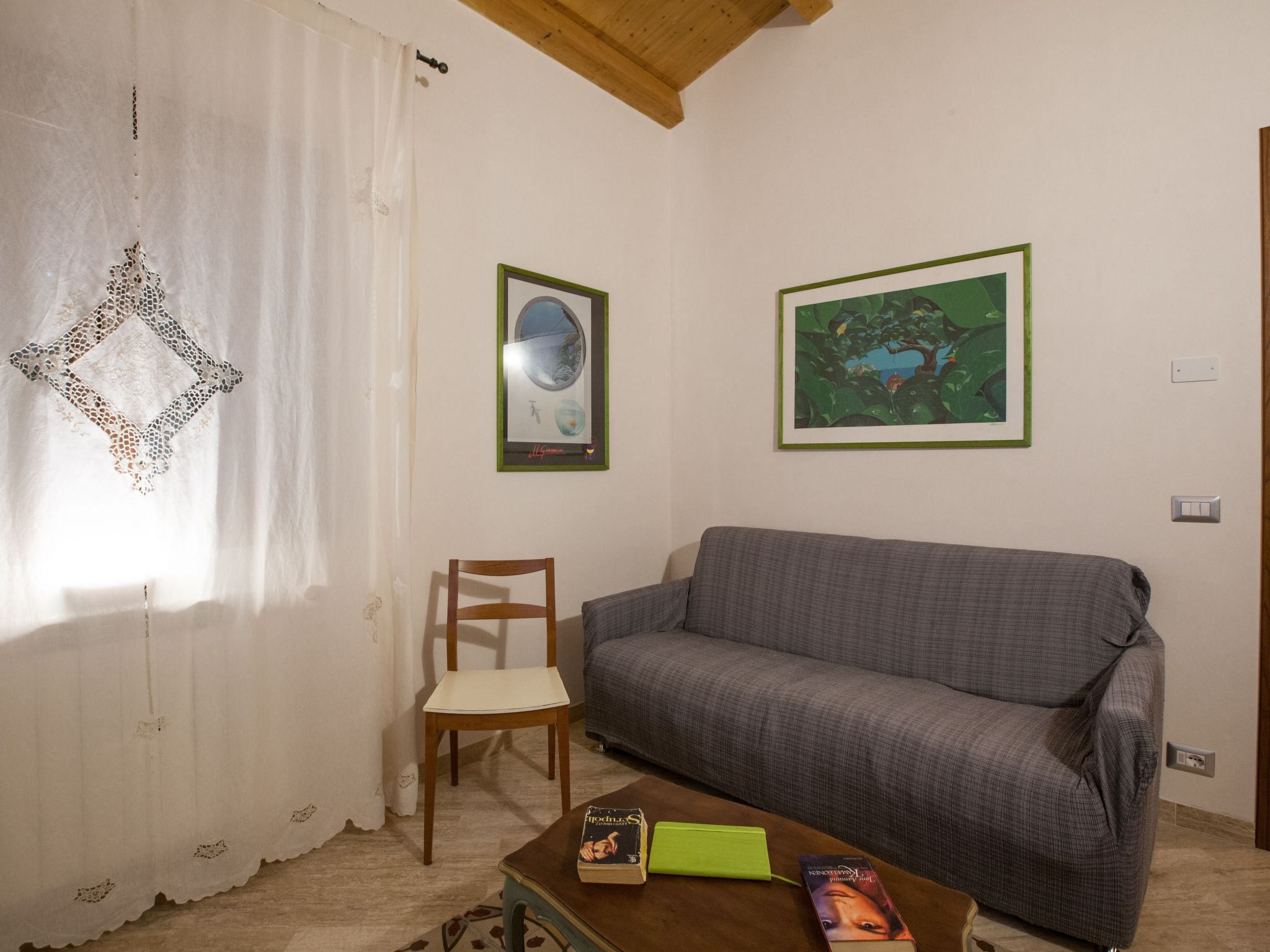 Uhrenterrasse-Inside