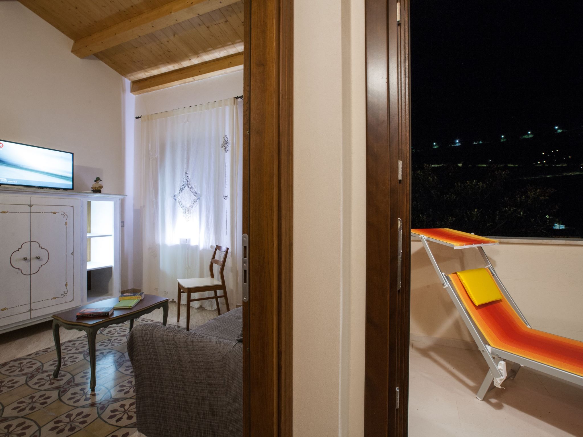 Uhrenterrasse-Inside