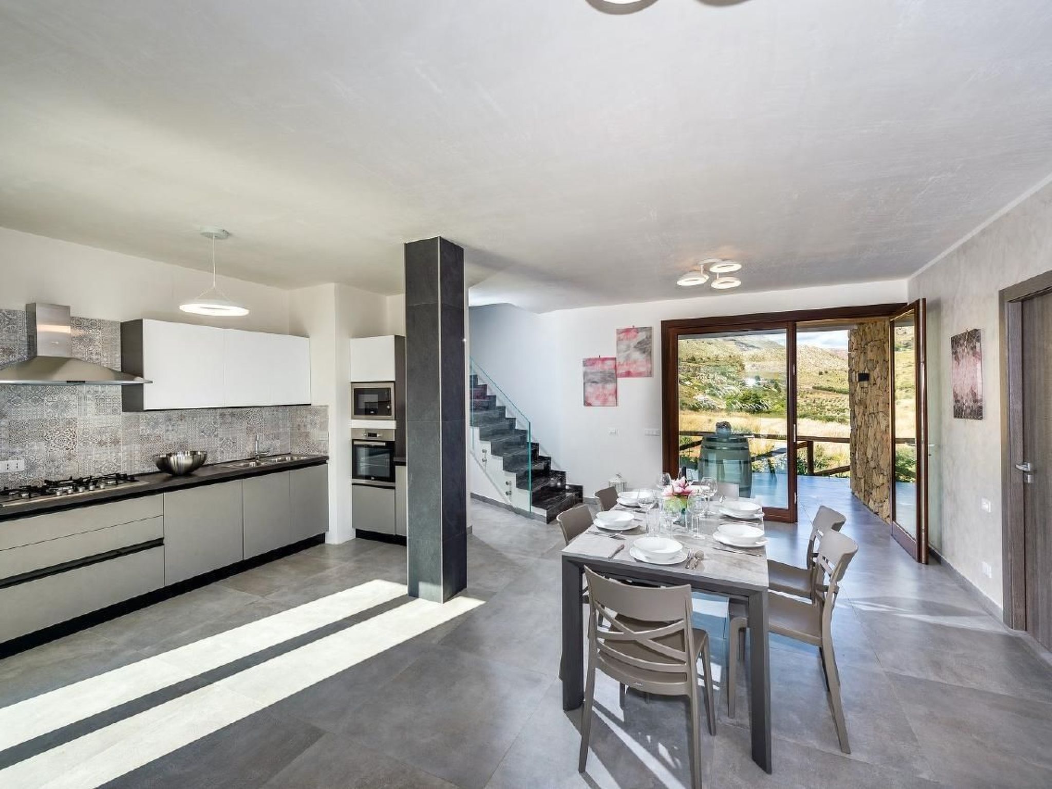 Villa "Rocchi Livreri" mit Blick auf das Wasser-Inside