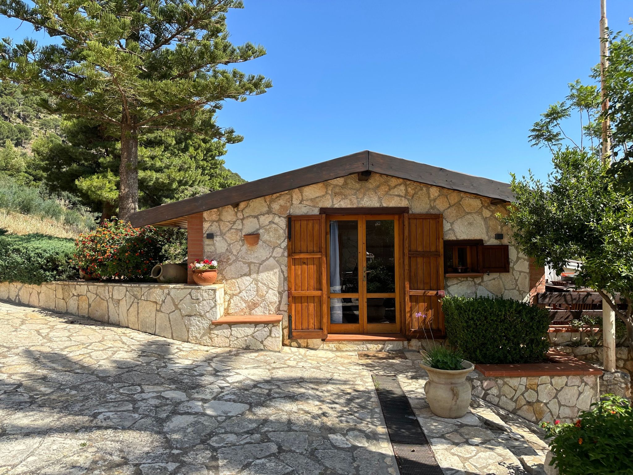 Studio-Wohnung "P Melograno" mit Pool