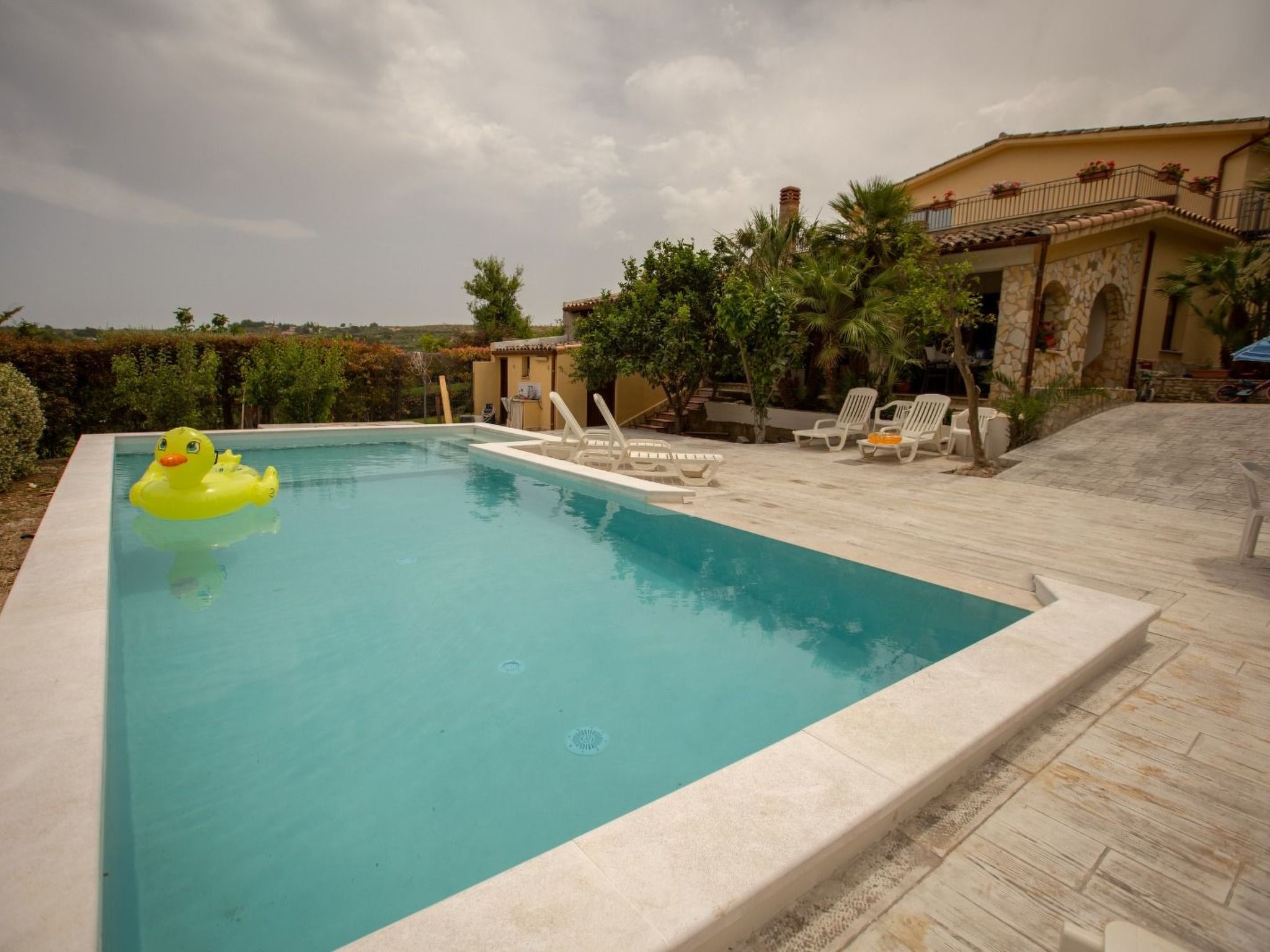 "Guidaloca" mit Infinity-Pool-Image-tags.info