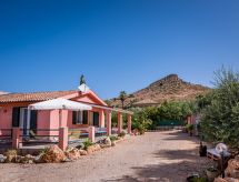 in Castellammare Del Golfo mit Großem Garten und Panoramablick
