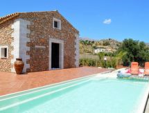 Angenehmes Haus in Castellammare Del Golfo mit privatem Pool