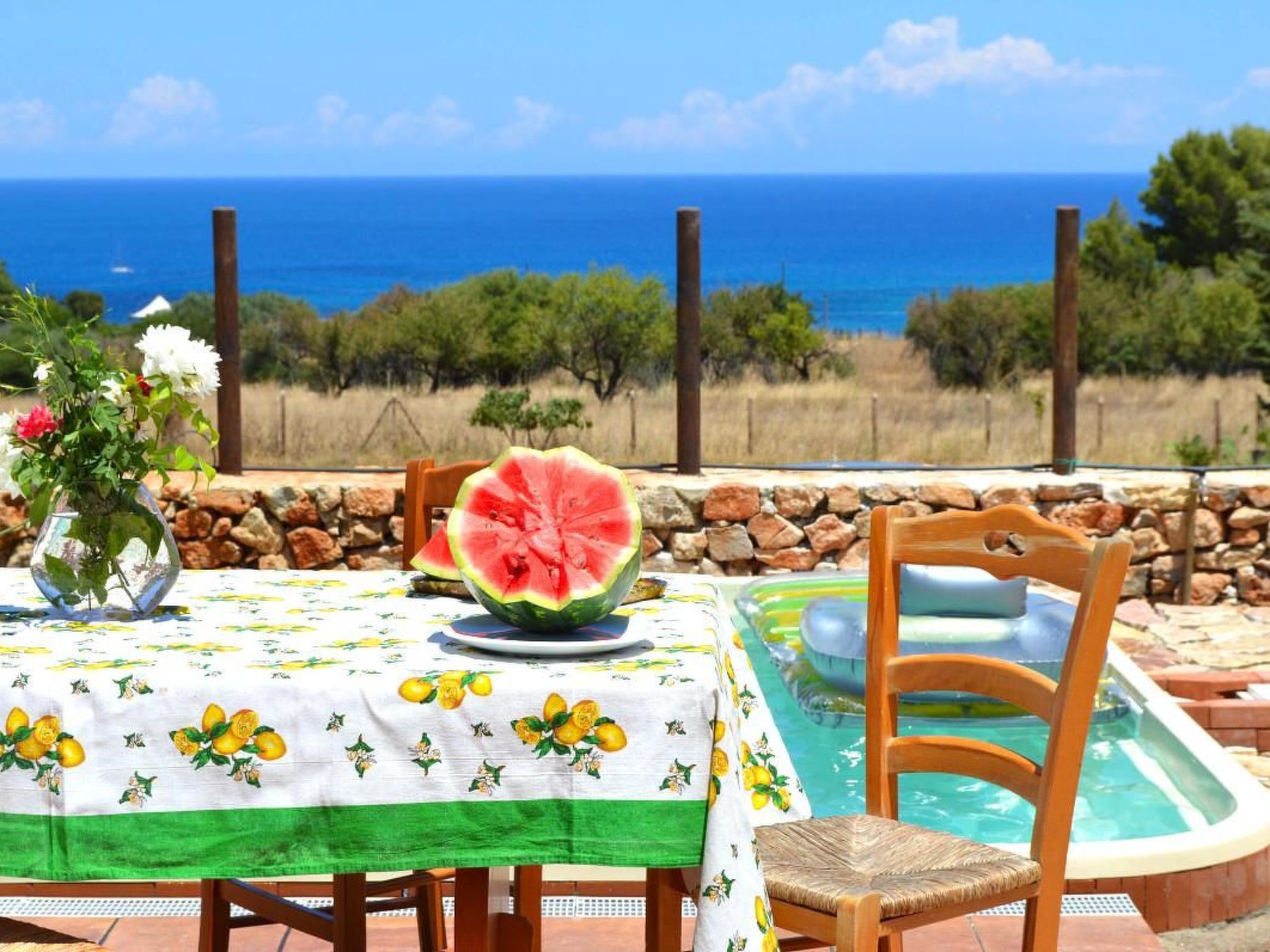 Angenehmes Haus in Castellammare Del Golfo mit privatem Pool