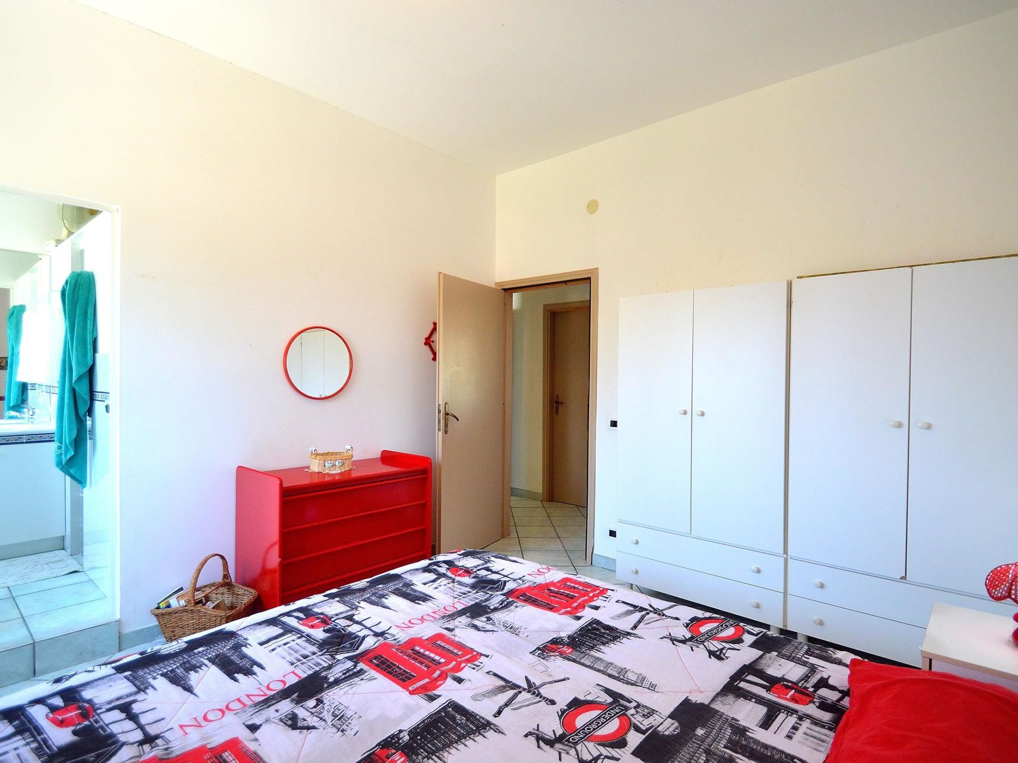 Haus in Sporting Village mit überdachtem Parkplatz-Image-tags.info