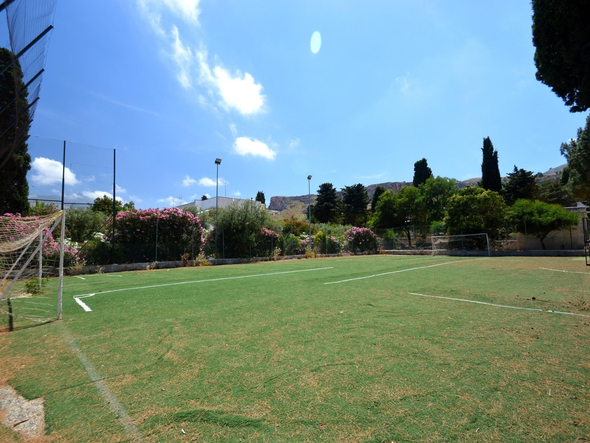 Haus in Sporting Village mit überdachtem Parkplatz-Image-tags.info