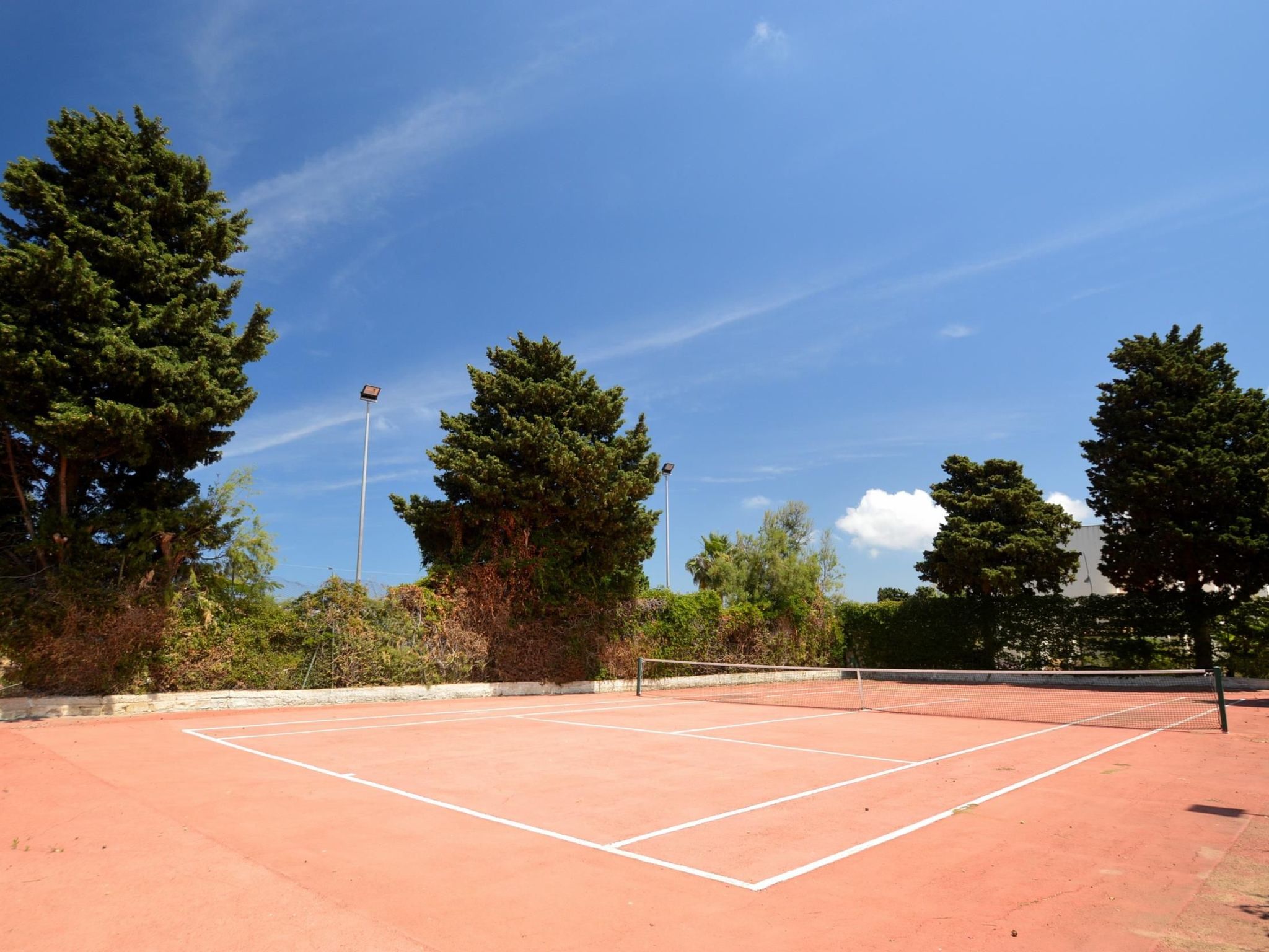 Haus in Sporting Village mit überdachtem Parkplatz-Image-tags.info