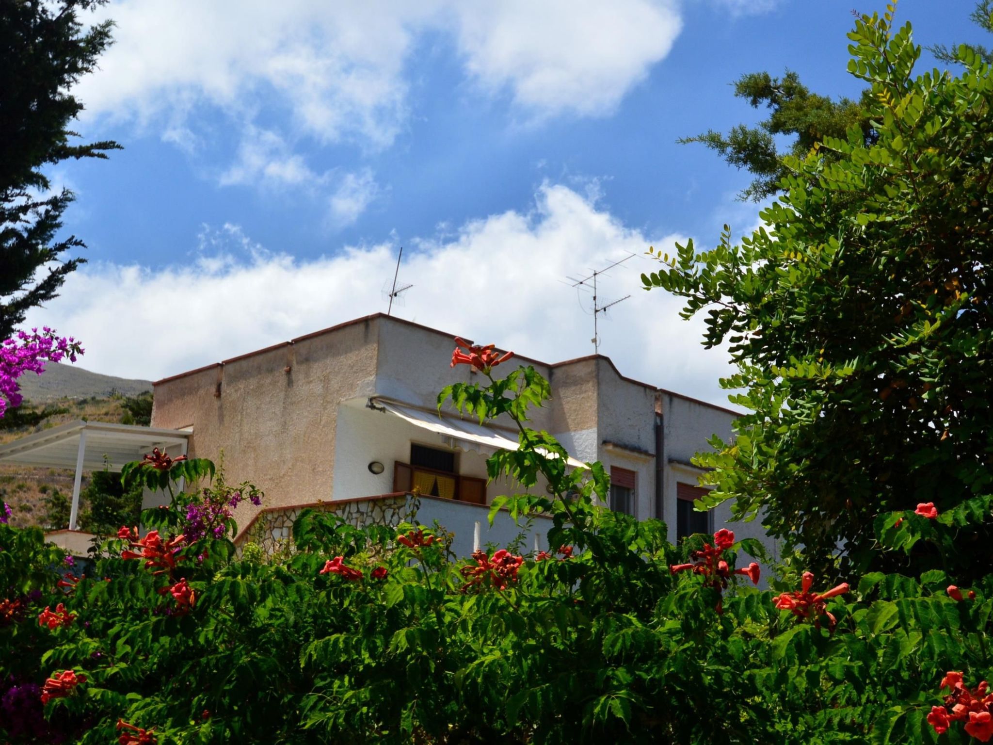 Haus in Sporting Village mit überdachtem Parkplatz-Image-tags.info