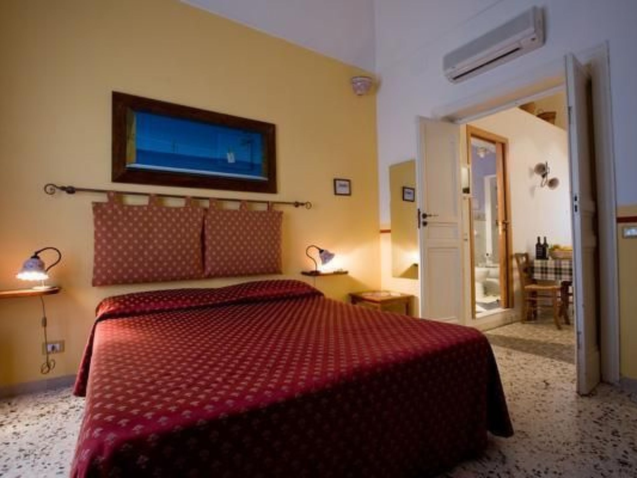 Wohnung mit Balkon-Inside