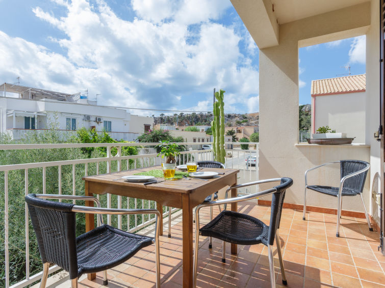 6-persoons appartement in San Vito lo Capo op 800m van zee in San Vito Lo Capo