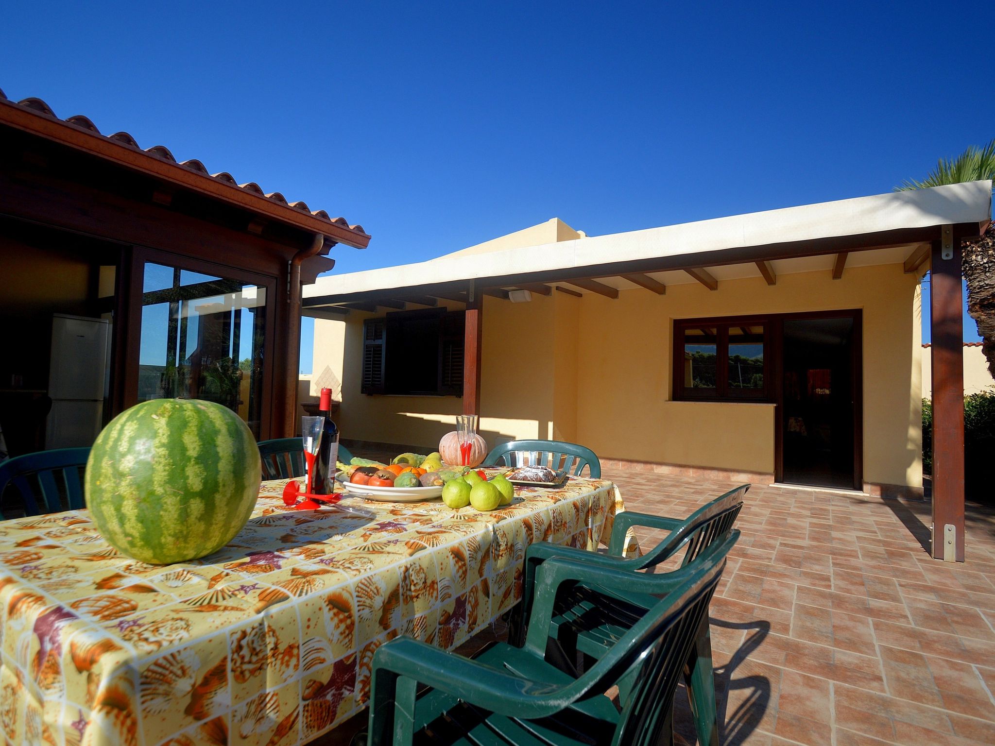 Mit eigenem Pool-Dedans