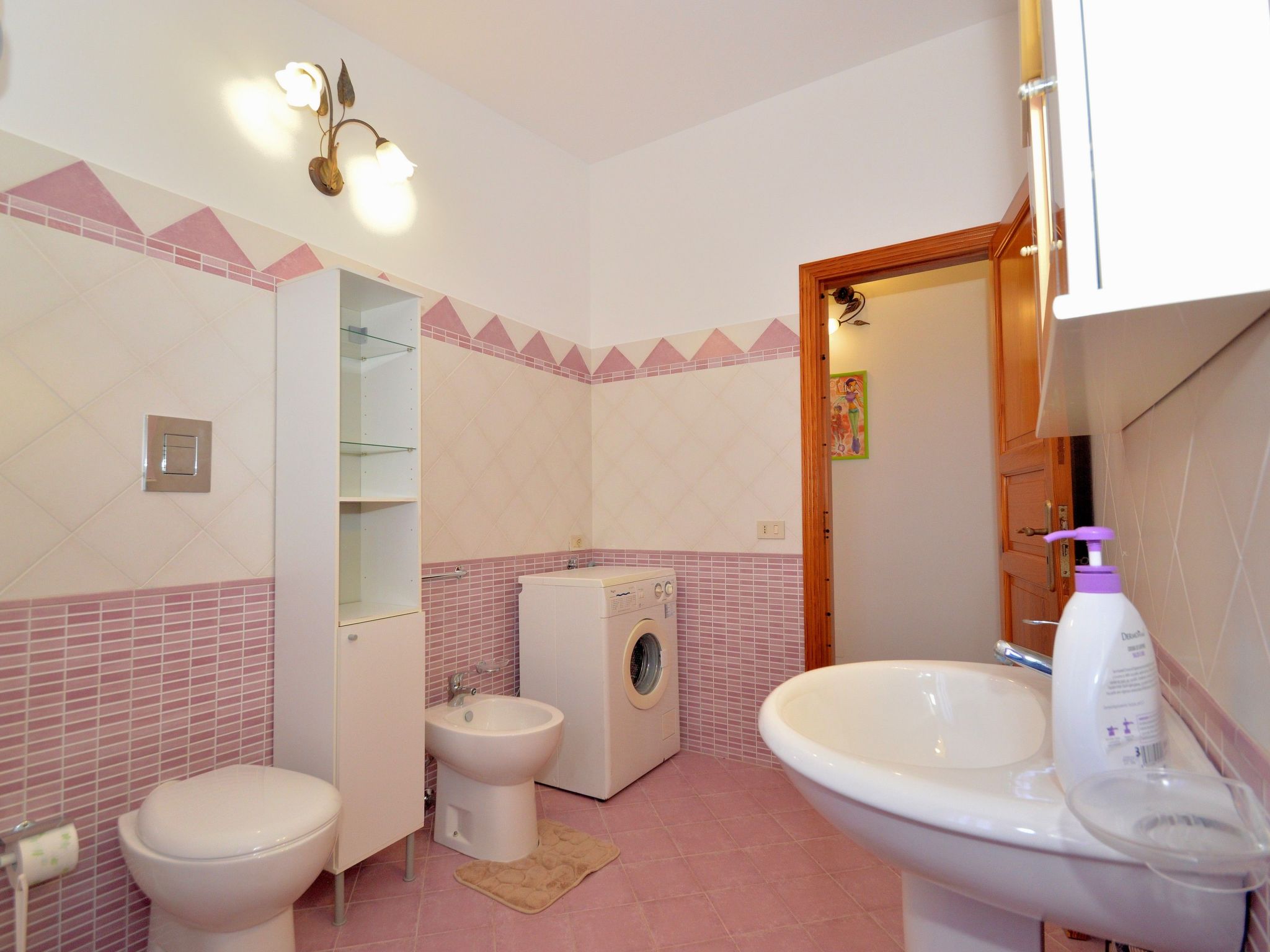 Mit eigenem Pool-Dedans