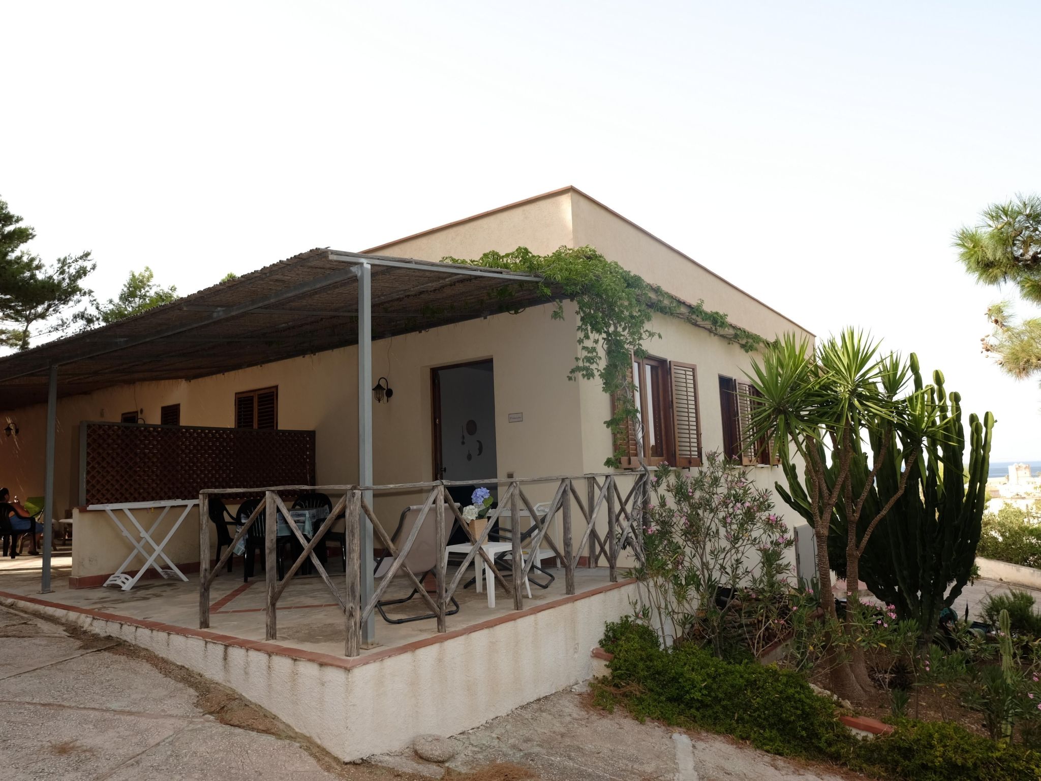 Mit Pergola 1 - Buiten