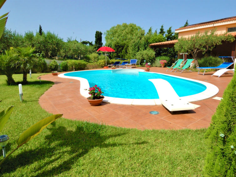 Search and Stay destination Libero consorzio comunale di Trapani, Sicilia - Italy from AU$ 470. Rita