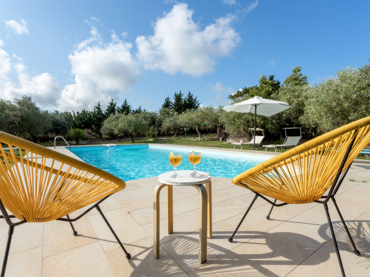 Search and Stay destination Libero consorzio comunale di Trapani, Sicilia - Italy from AU$ 385. Casale Colomba