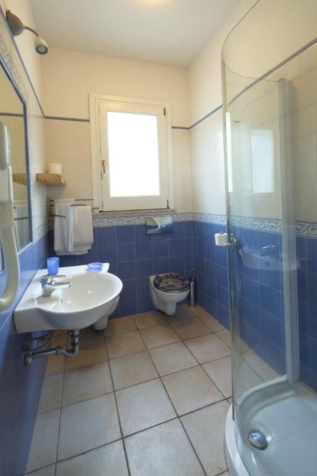 Wohnung in Marettimo mit Terrasse, gemeinsamem Pool und Garten-Dedans