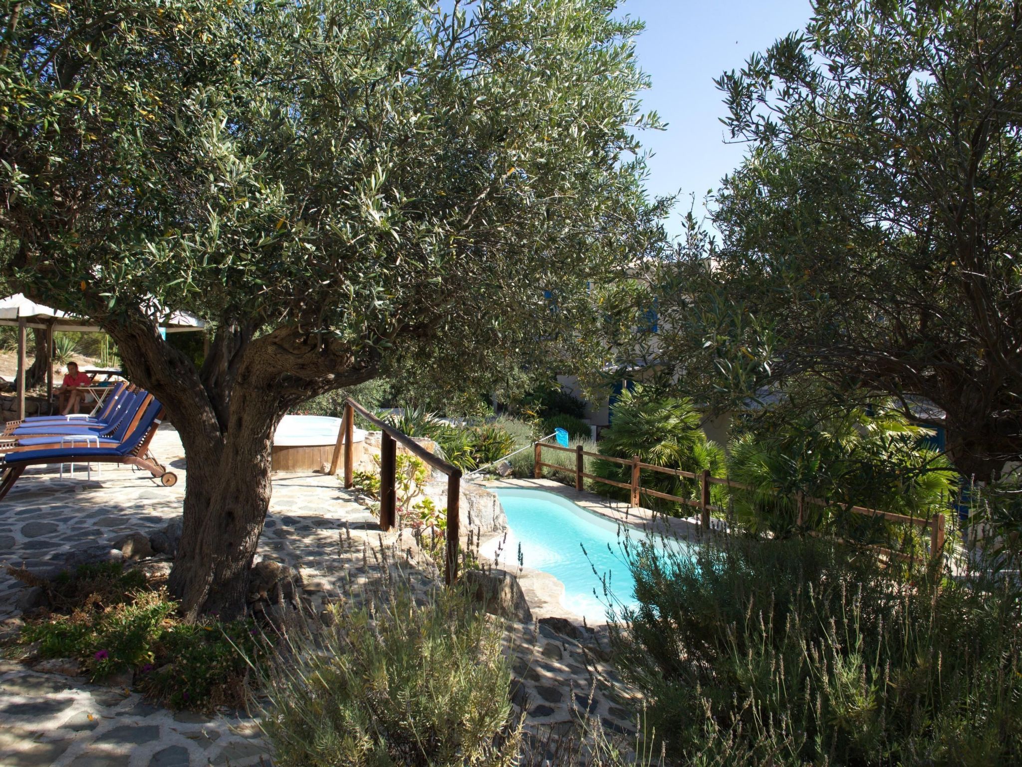 Wohnung in Marettimo mit Terrasse, gemeinsamem Pool und Garten-Dehors