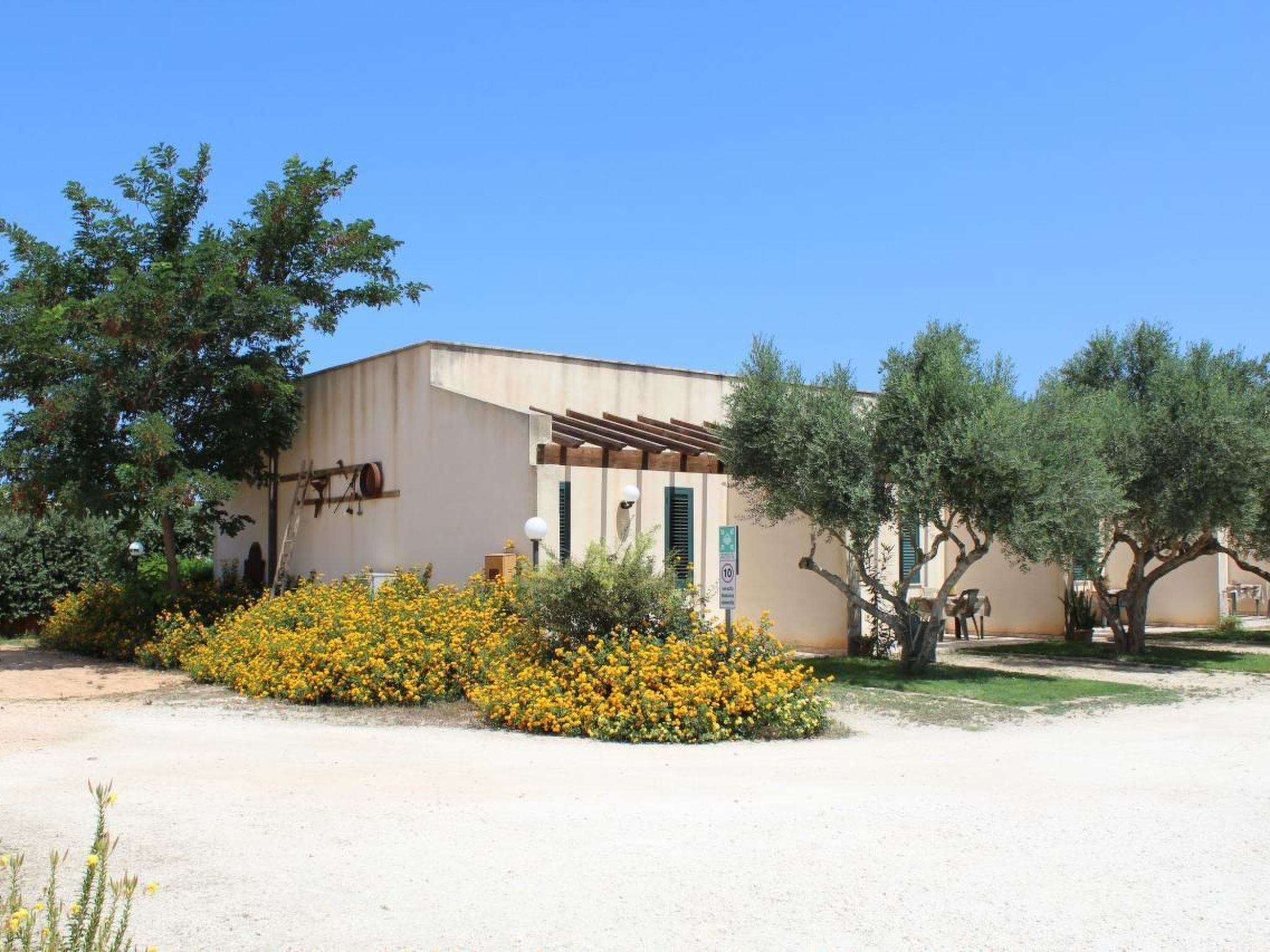 Angenehme Wohnung mit Terrasse, Schwimmbad-Binnen
