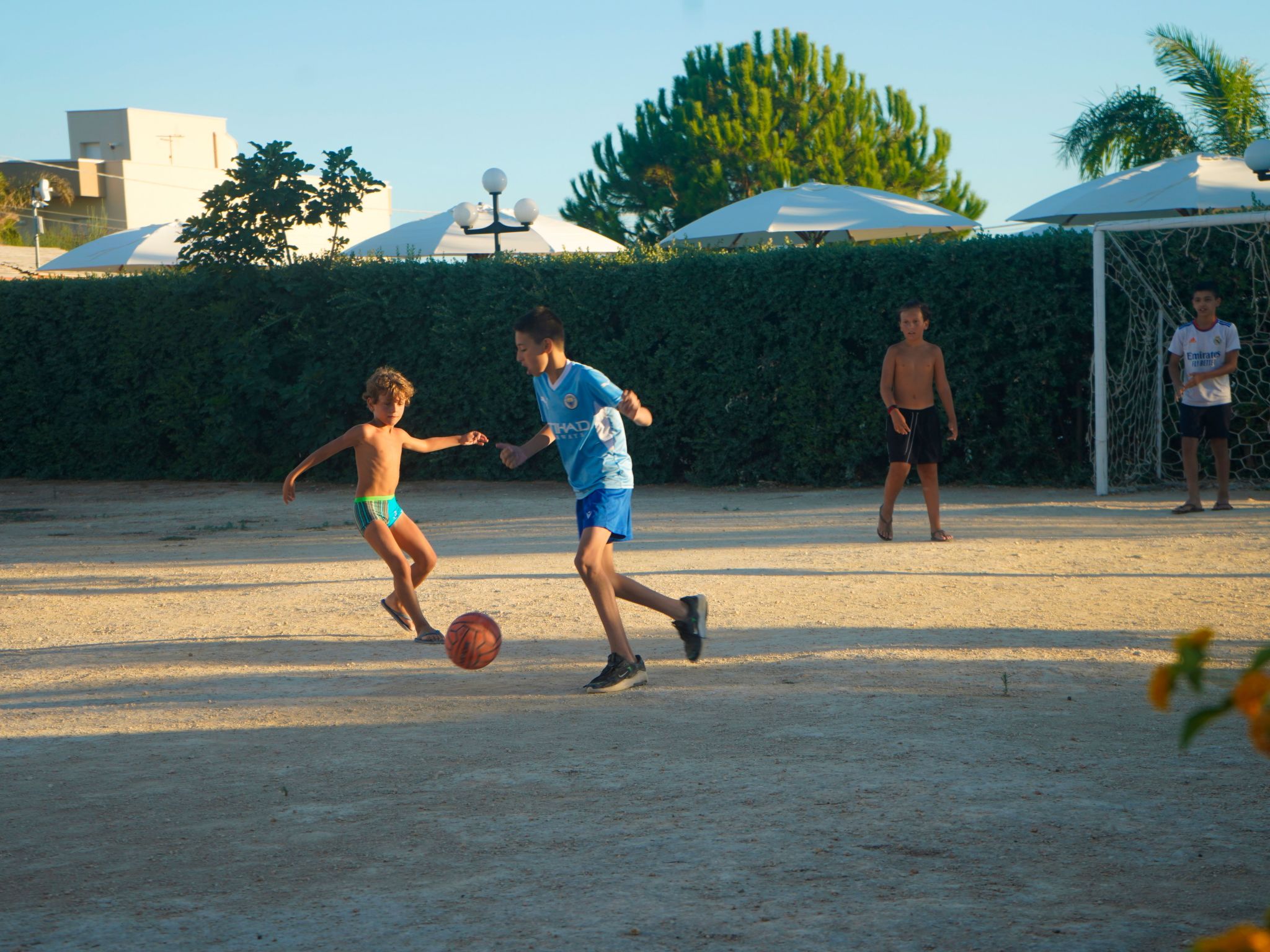 Angenehme Wohnung mit Terrasse, Schwimmbad-Binnen