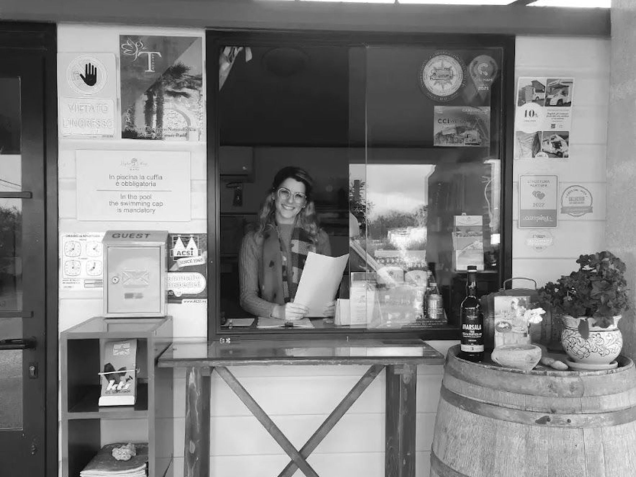 Angenehme Wohnung mit Terrasse, Schwimmbad-Binnen