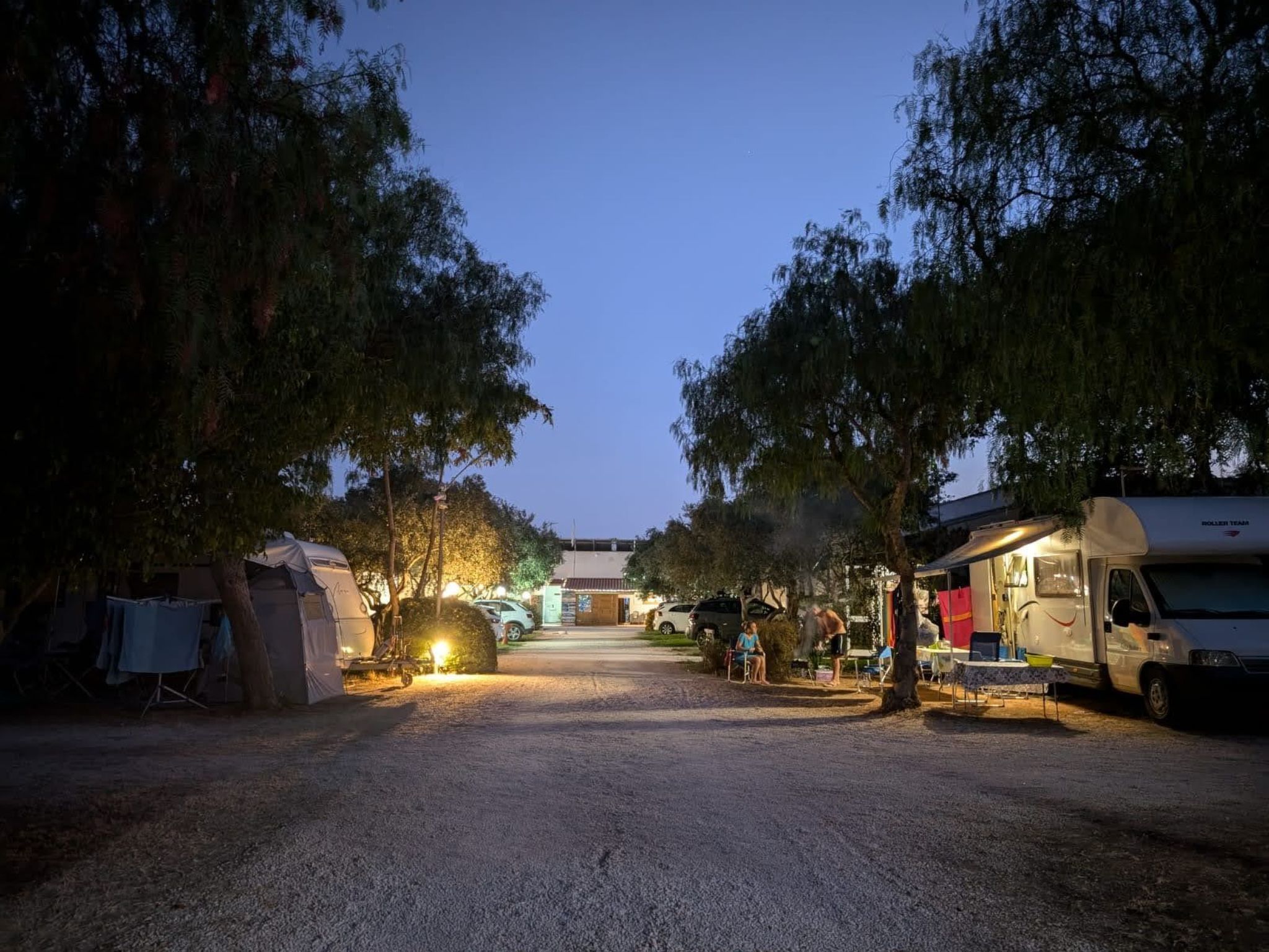 Angenehme Wohnung mit Terrasse, Schwimmbad-Binnen