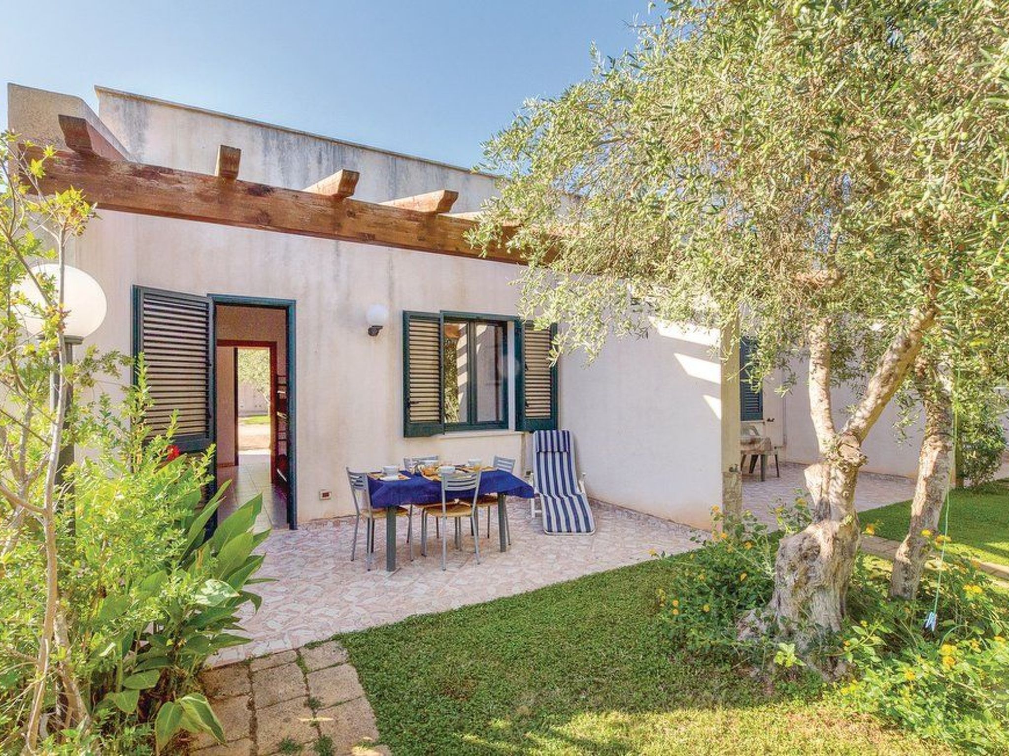 Appartement in Marsala mit gemeinschaftlichem Pool, Grill und Garten-Binnen