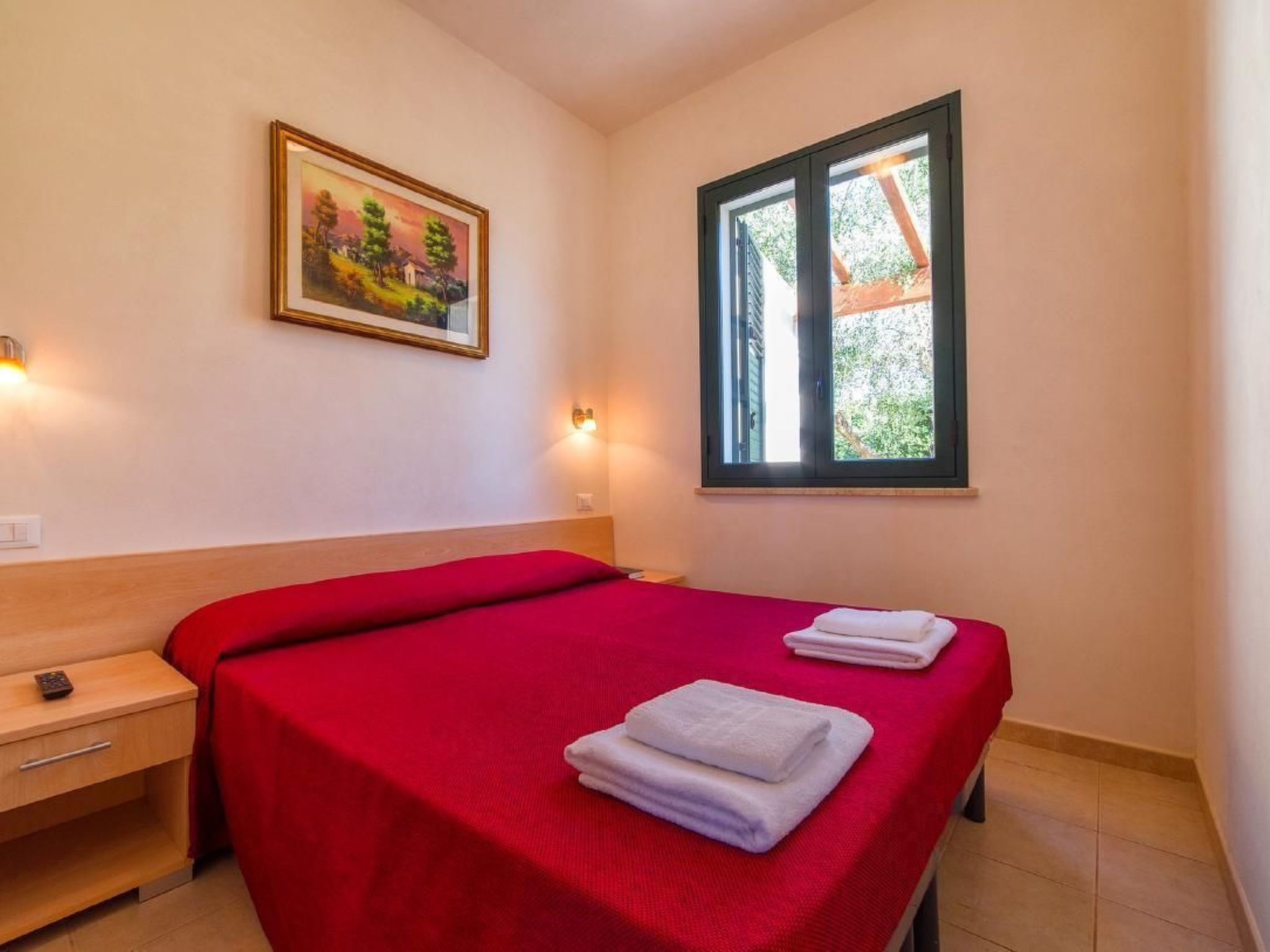 In Marsala mit Terrasse, gemeinschaftlichem Pool und Grill-Binnen