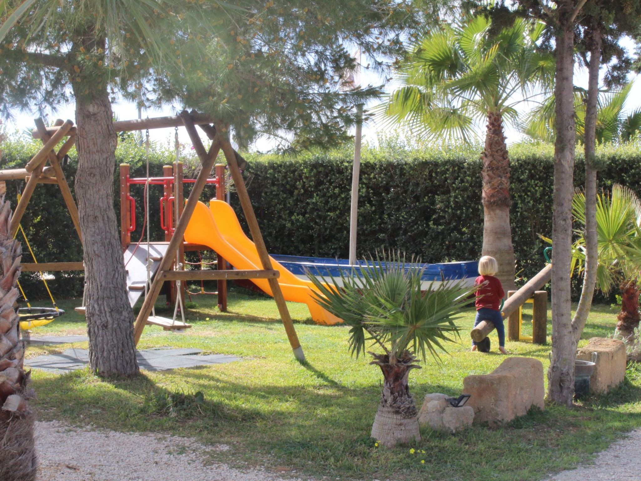 In Marsala mit Terrasse, gemeinschaftlichem Pool und Grill-Binnen