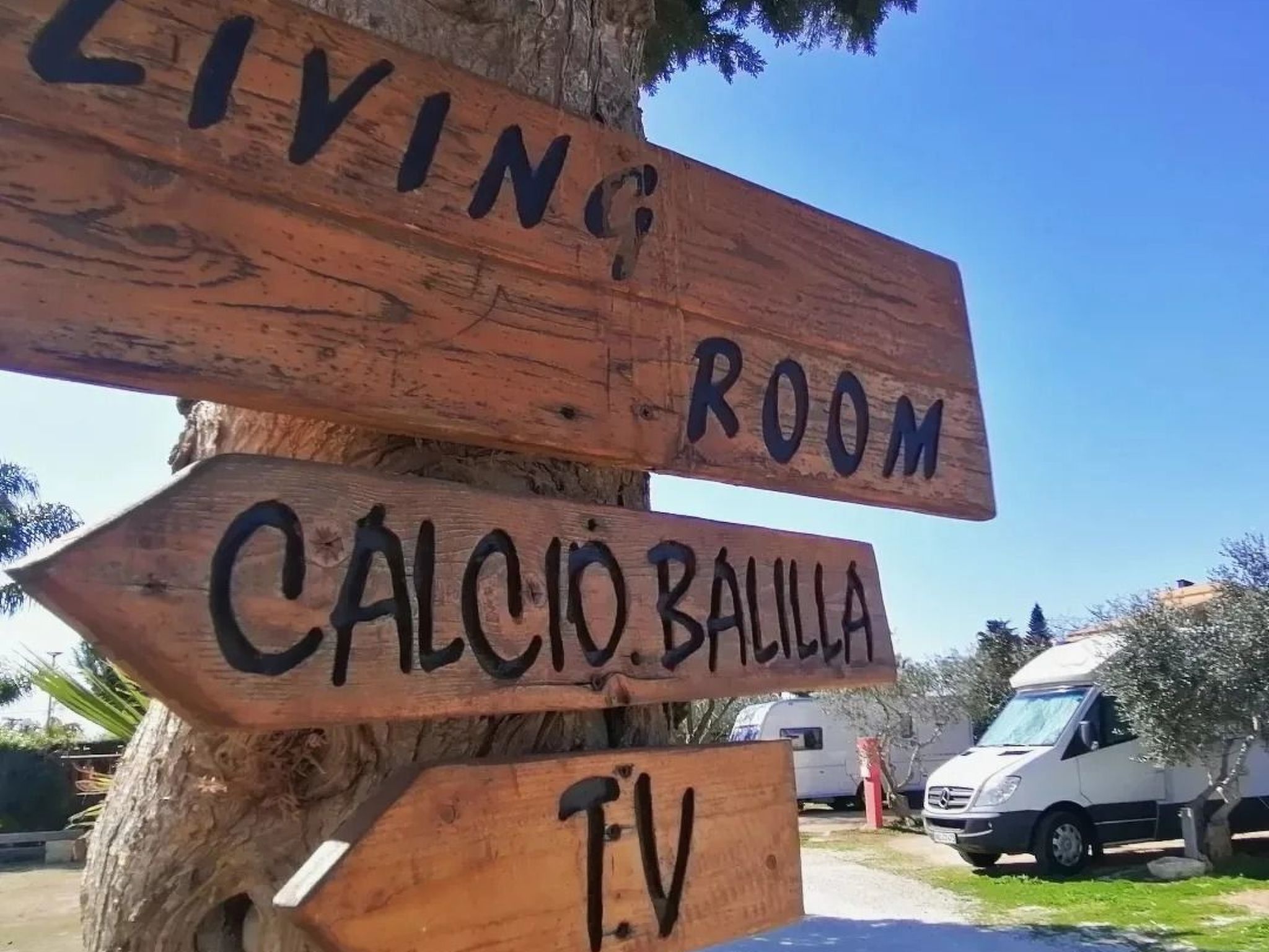 In Marsala mit Terrasse, gemeinschaftlichem Pool und Grill-Binnen