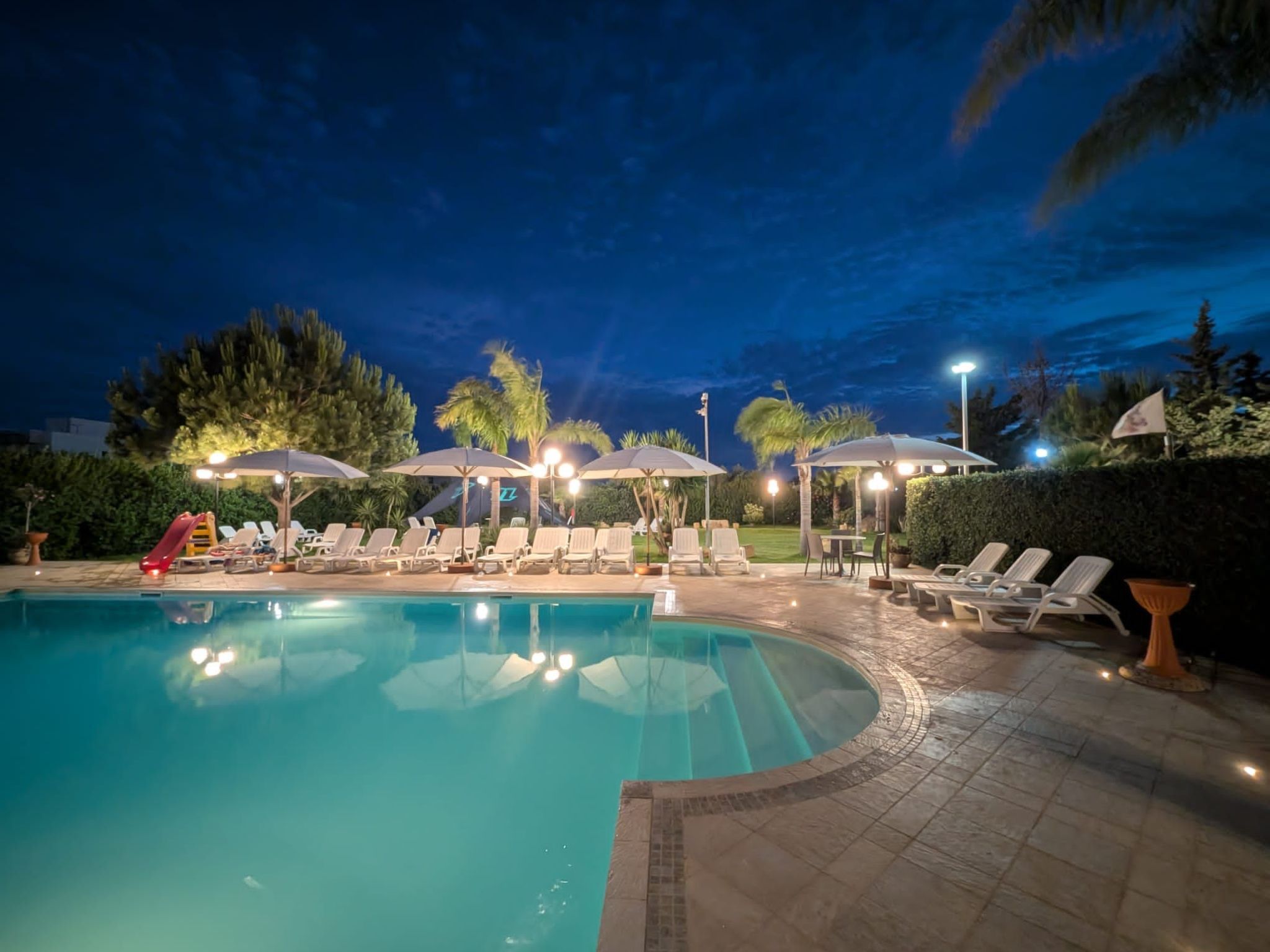 In Marsala mit Terrasse, gemeinschaftlichem Pool und Grill-Binnen