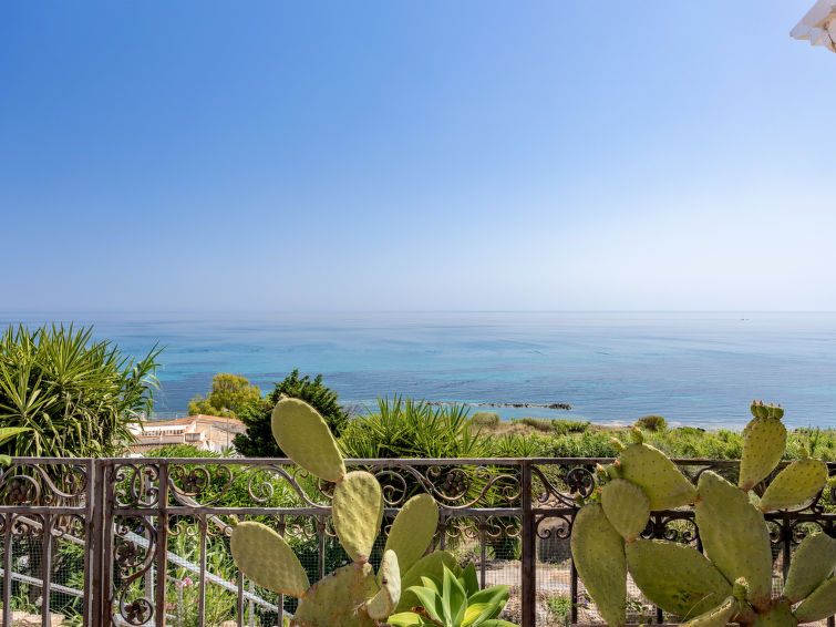 Search and Stay destination Porto Palo, Sicilia - Italy from AU$ 300. Terrazza del Sud