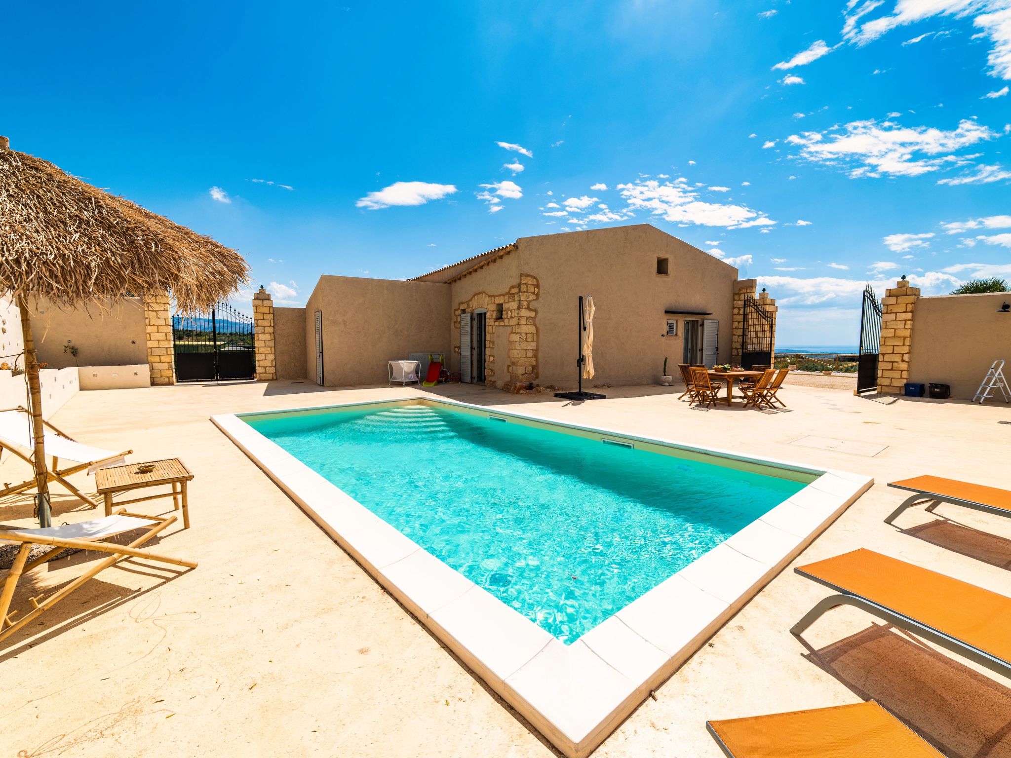 Vakantiehuis met privé zwembad in Menfi (Italië) voor 7 personen