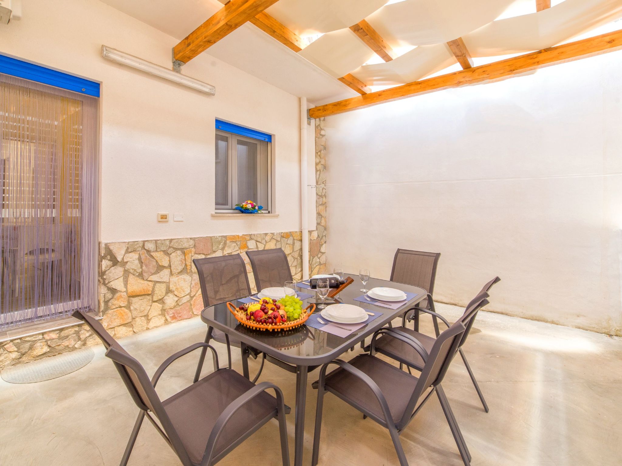 Für 2 Personen  + 2 Kinder ca. 70 m&sup2; in Porto Palo, Sizilien (Provinz Agri - Drinnen